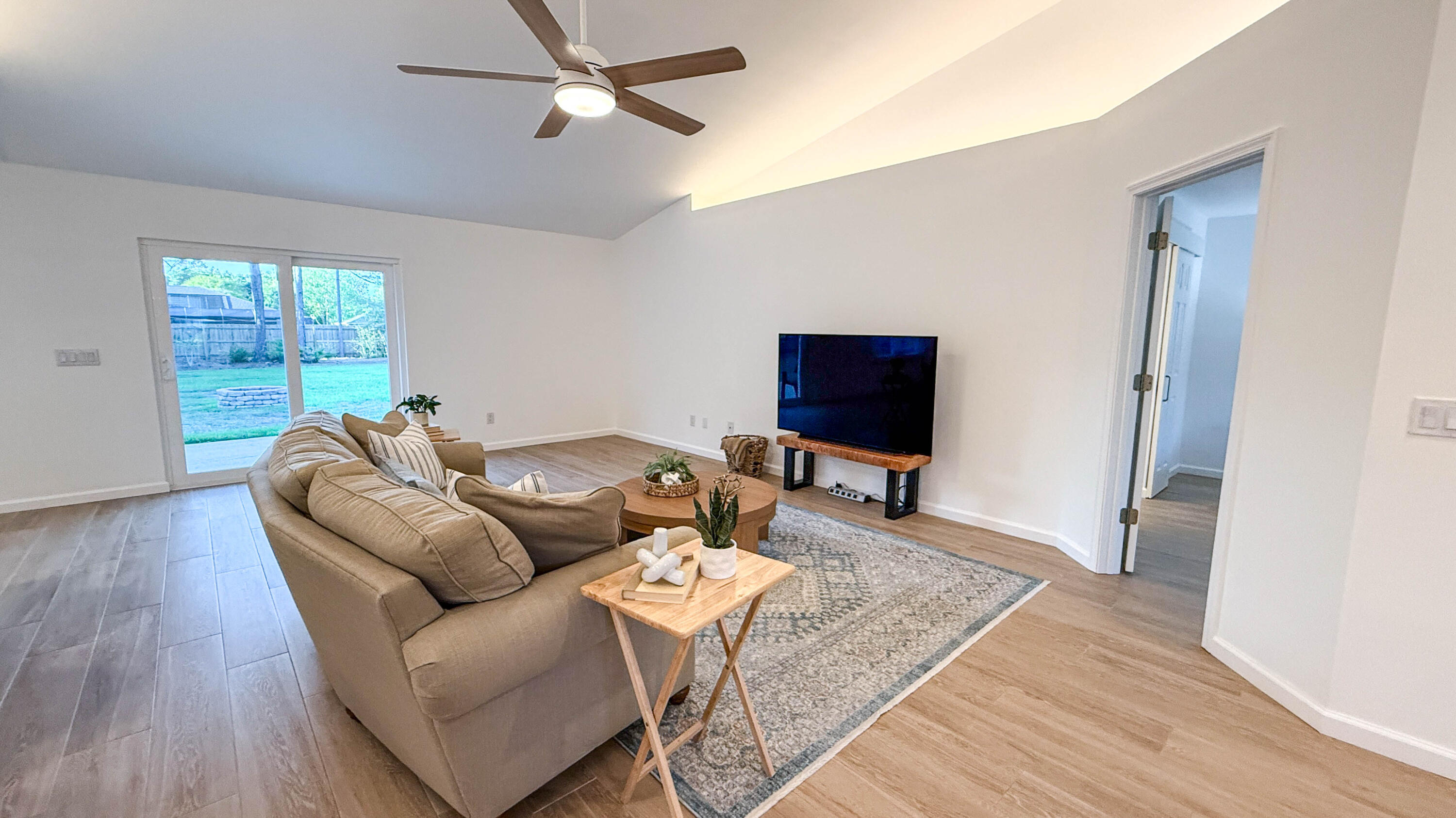 HOLLEY BY THE SEA - Residential