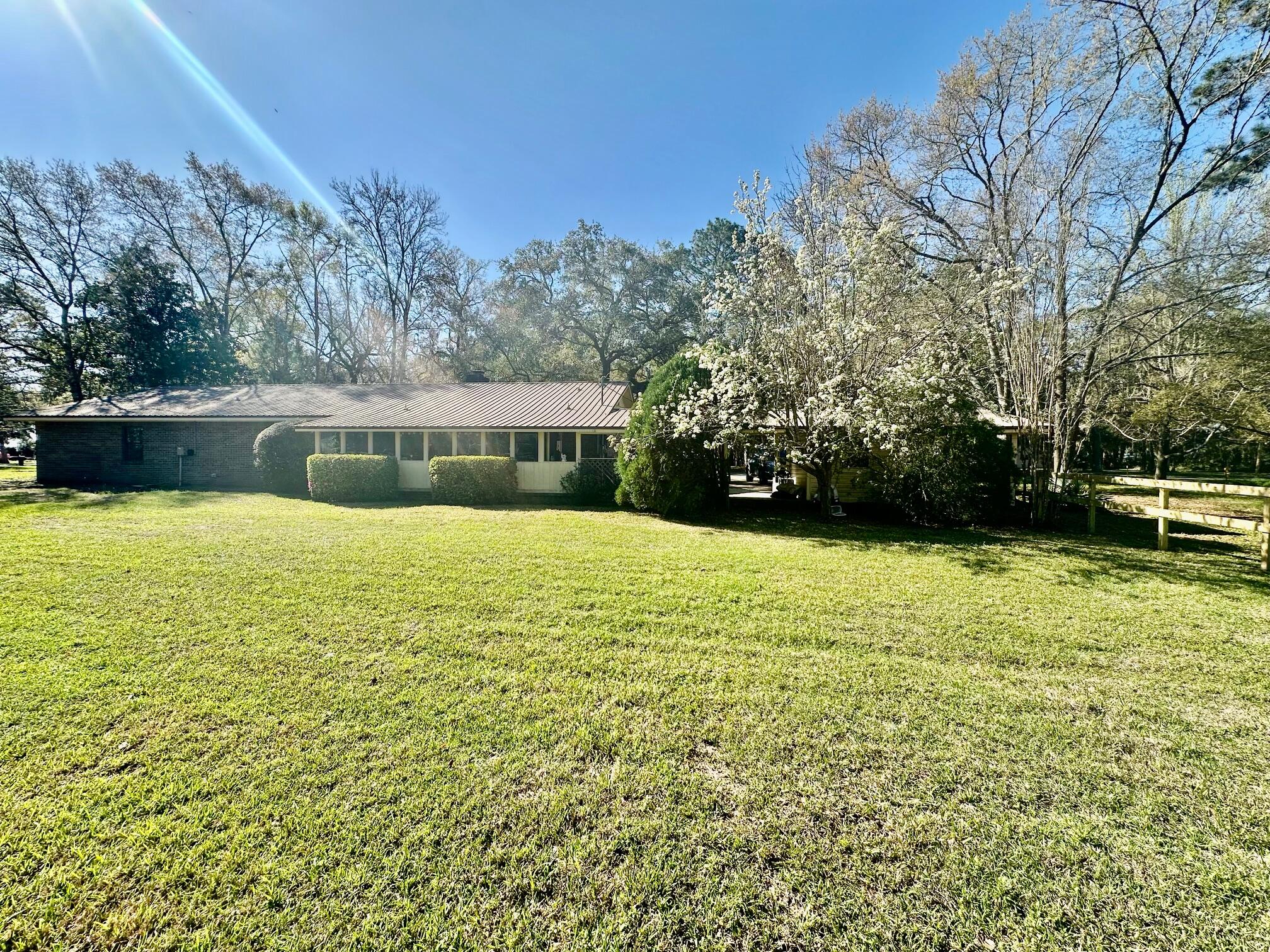 PITTS BAY SHORE - Residential