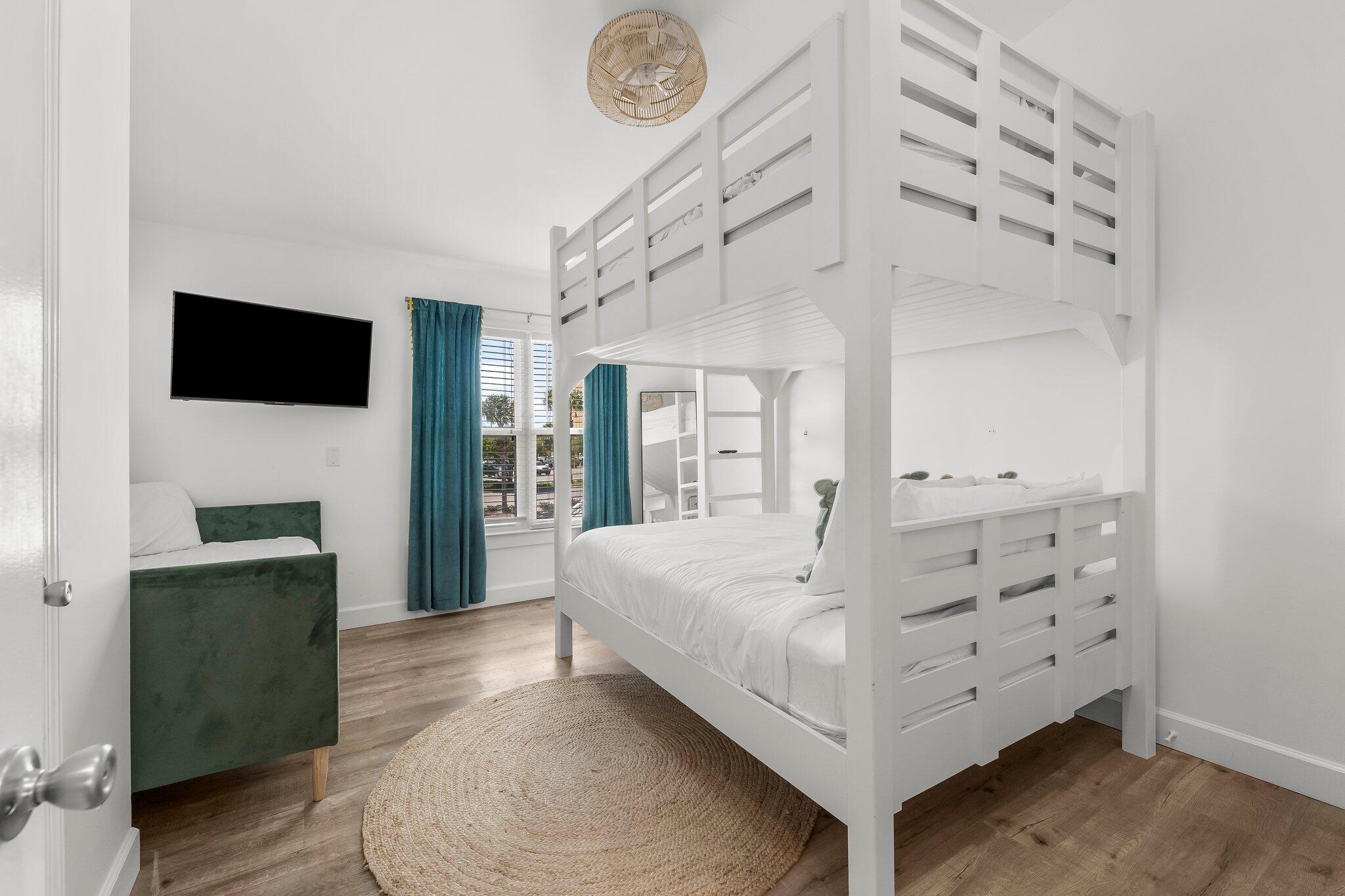 LONG BEACH 3RD ADDN - Residential