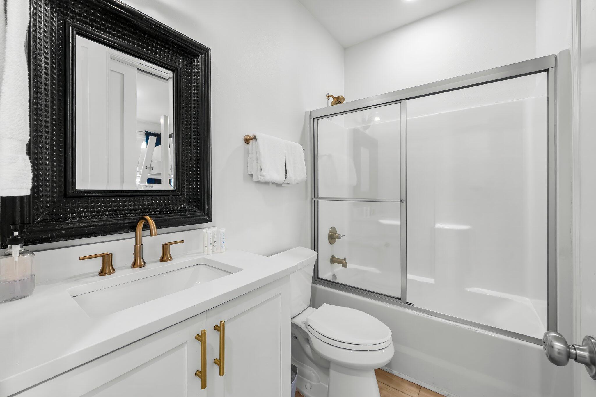 LONG BEACH 3RD ADDN - Residential