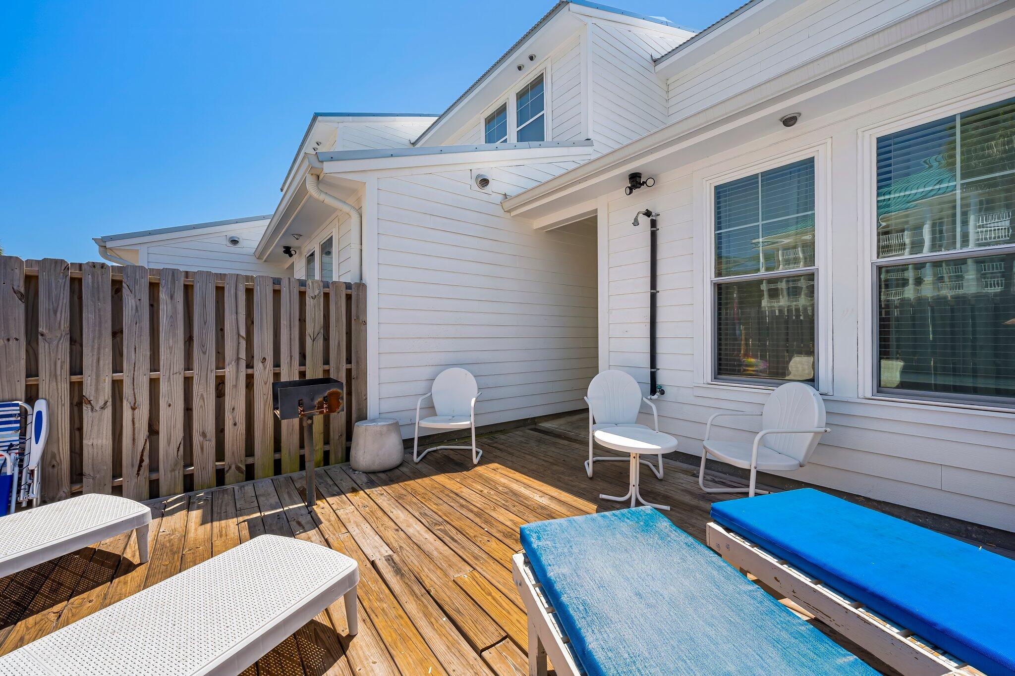 LONG BEACH 3RD ADDN - Residential