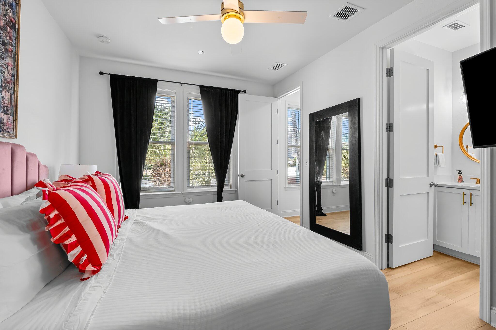 LONG BEACH 3RD ADDN - Residential