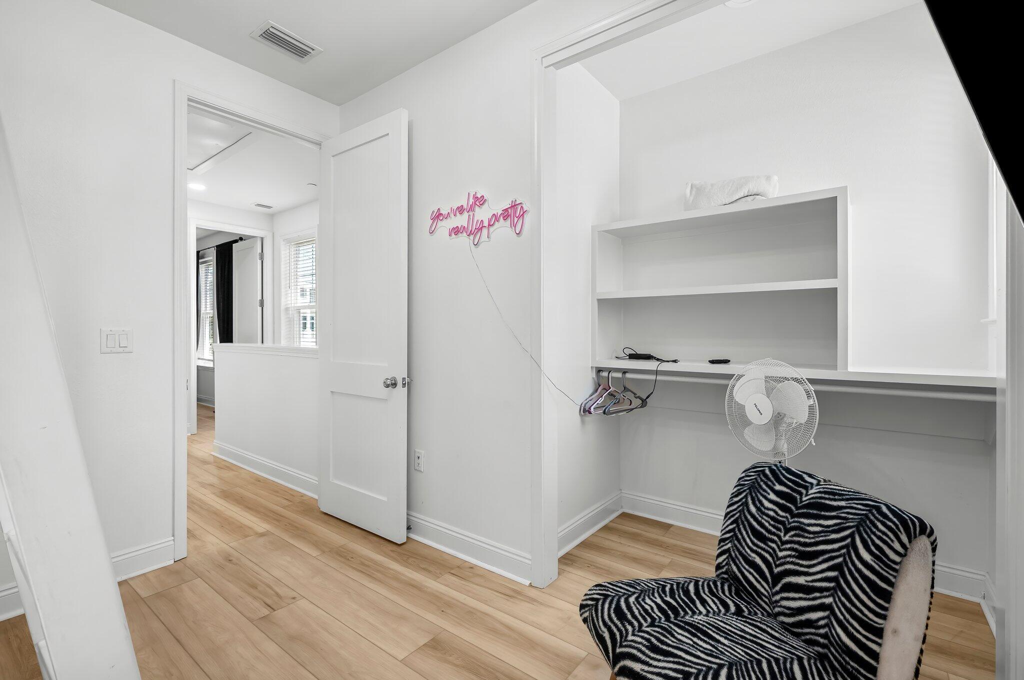 LONG BEACH 3RD ADDN - Residential