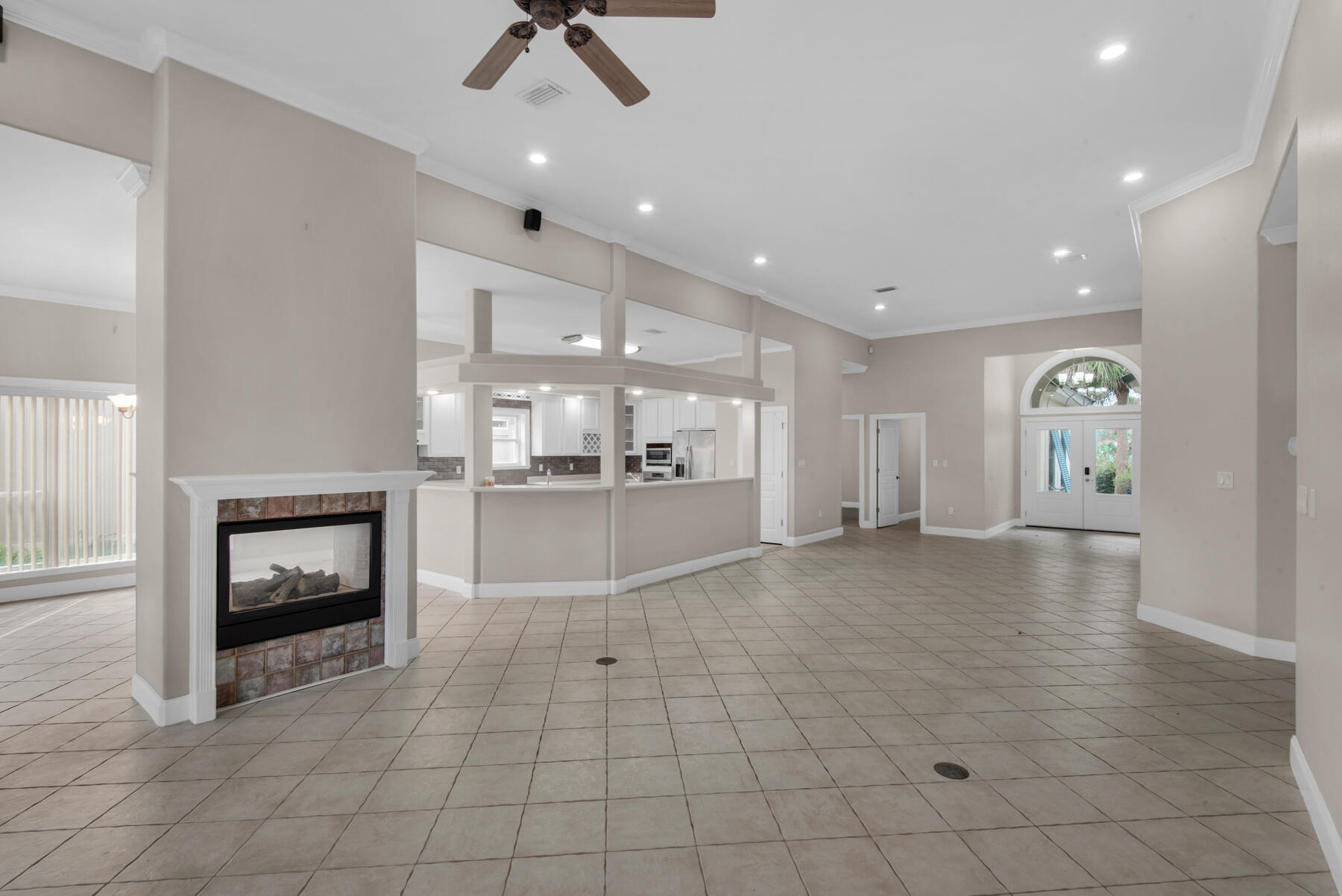 EMERALD LAKES PH 2 - Residential