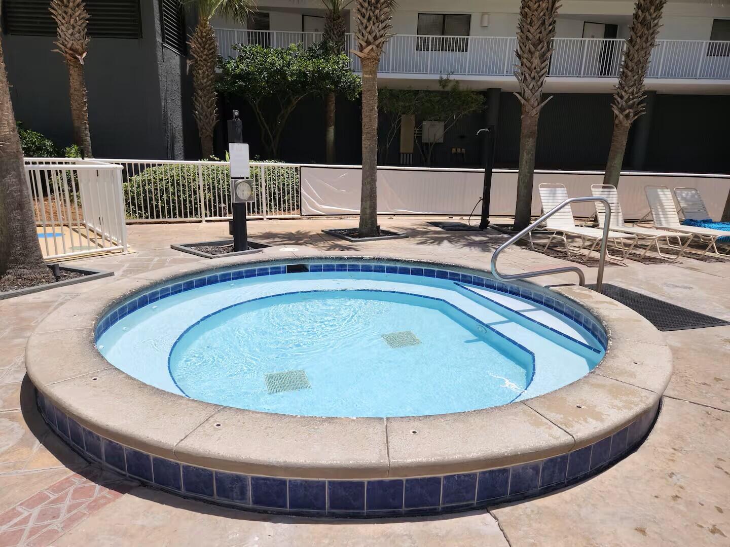 MAINSAIL CONDO PH 5 - Residential