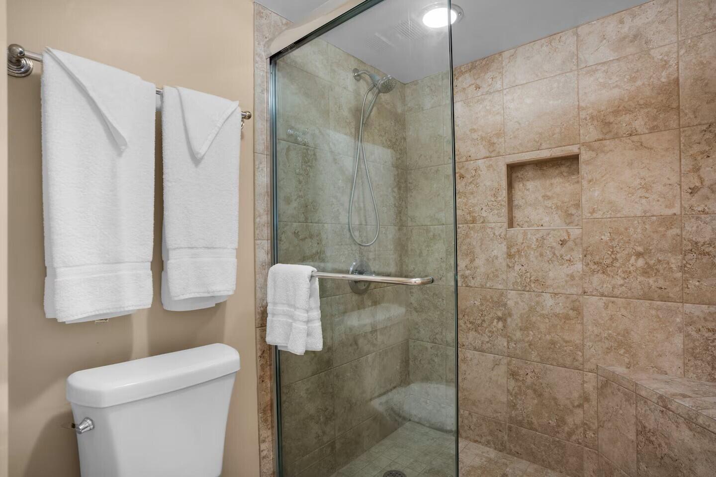 MAINSAIL CONDO PH 5 - Residential