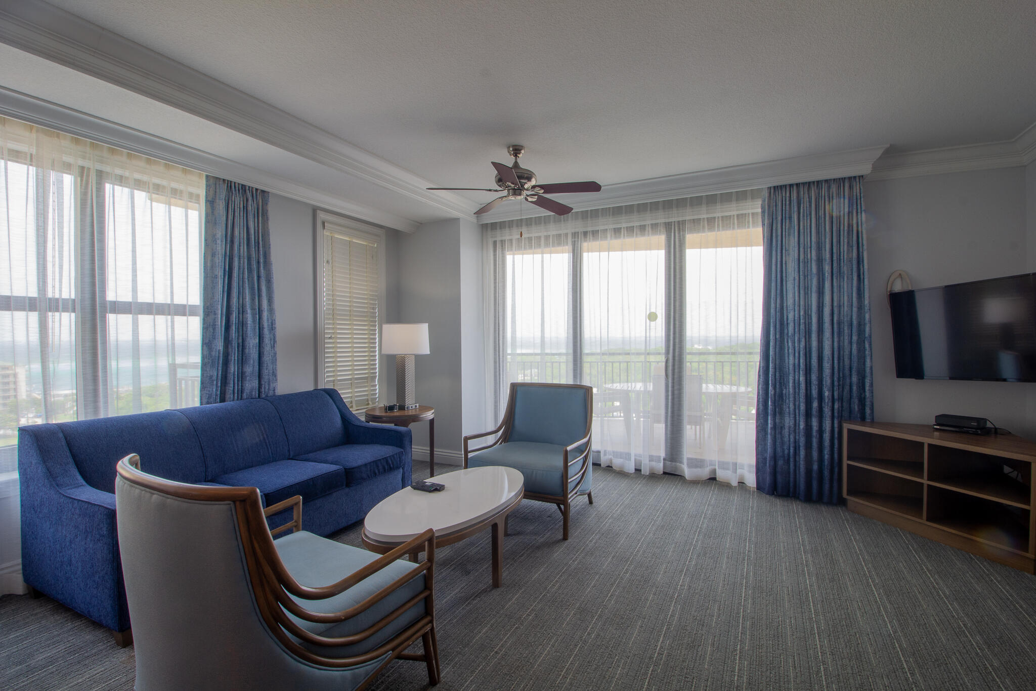 EMERALD GRANDE - Residential