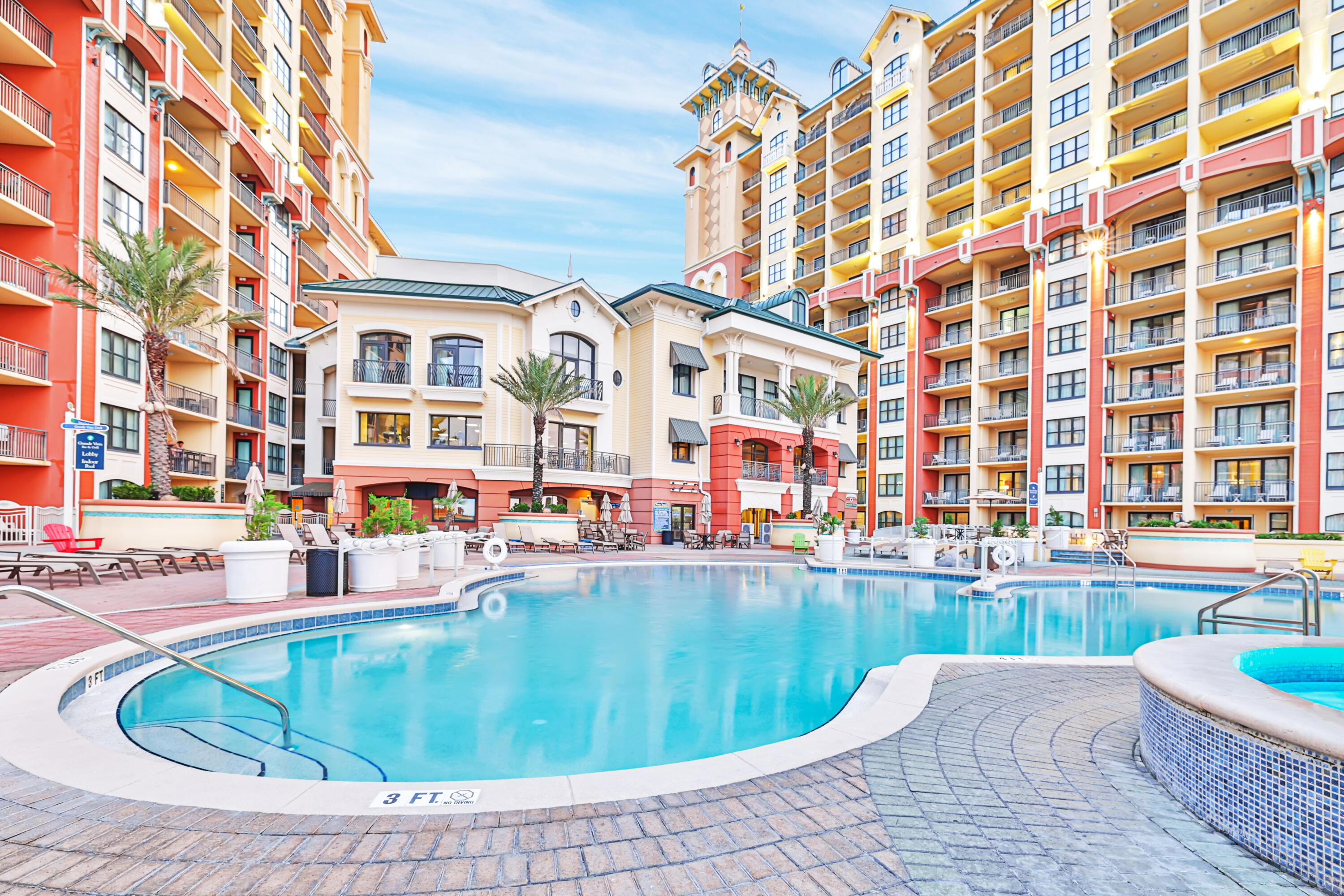 EMERALD GRANDE - Residential