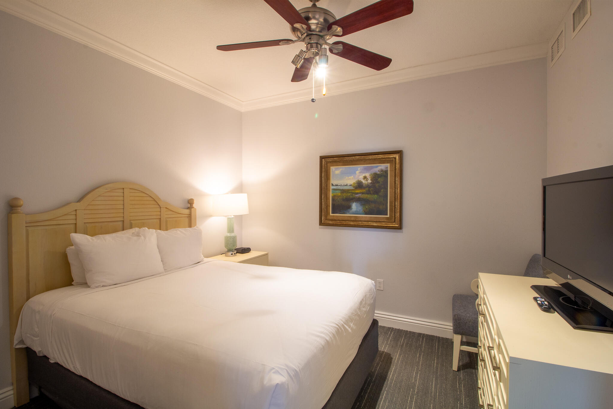 EMERALD GRANDE - Residential