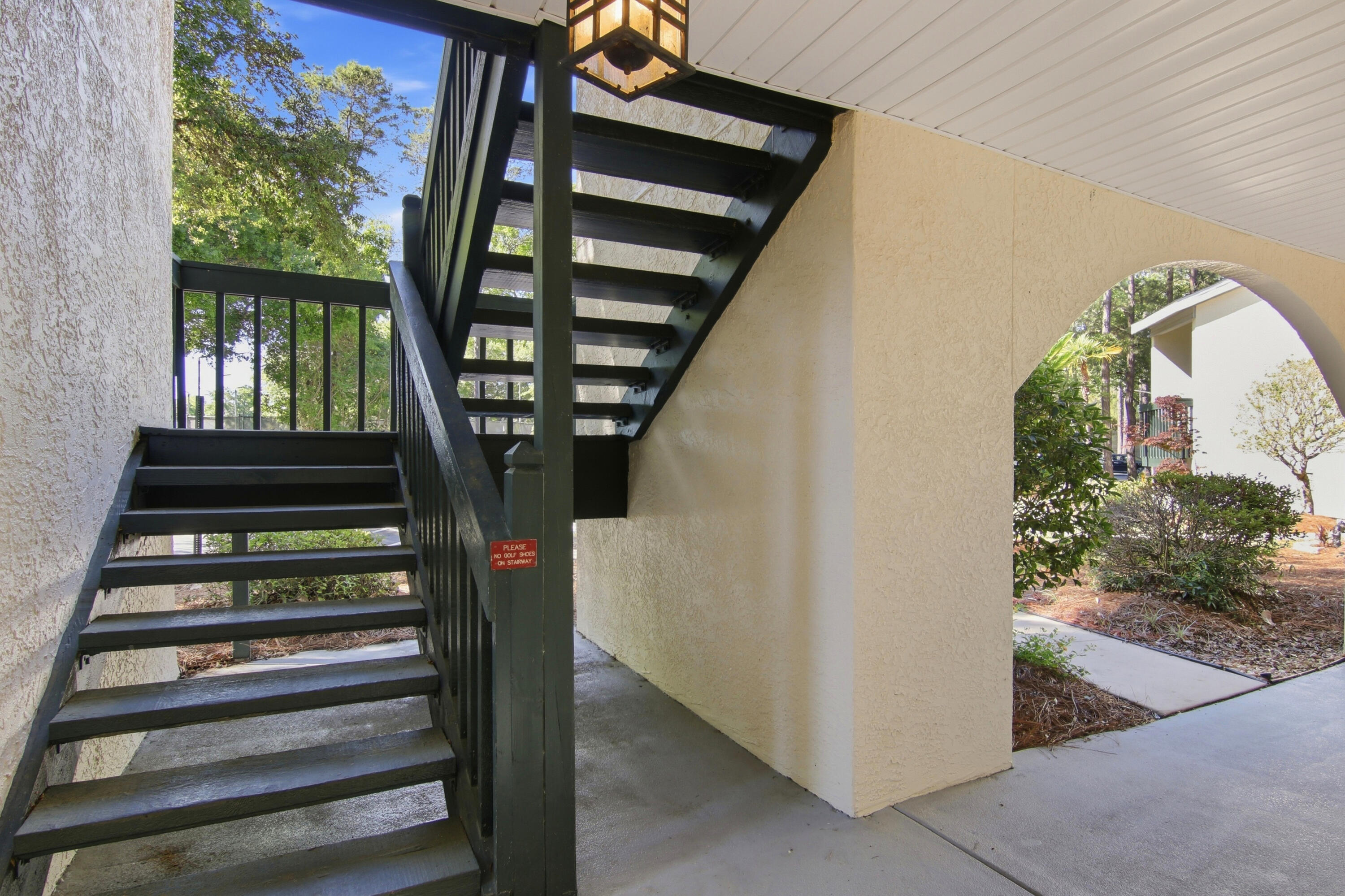 LAKESIDE CONDO AT BLUEWATER BAY - Residential