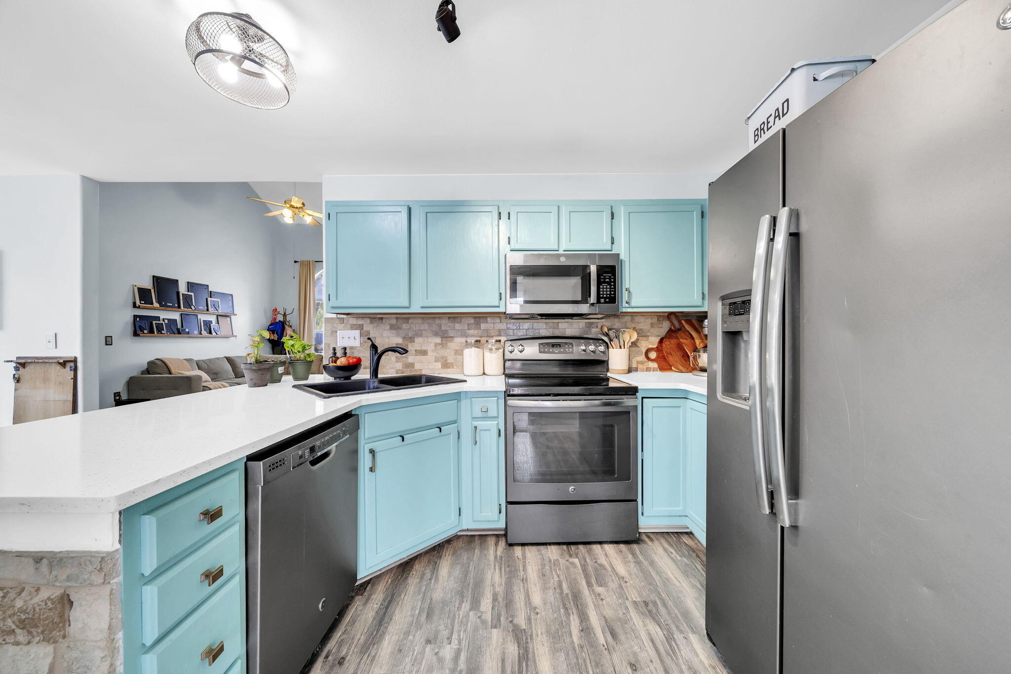 WINDMILL TERRACE - Residential