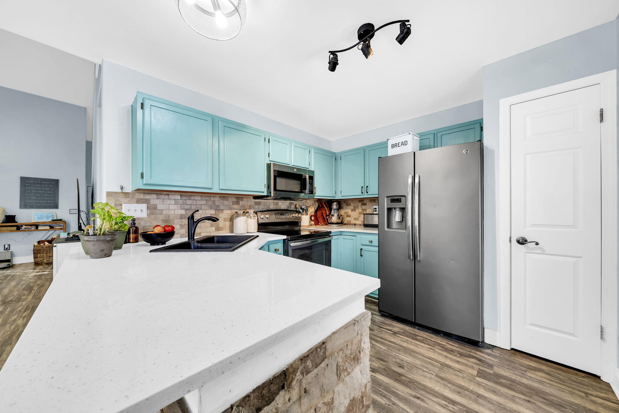 WINDMILL TERRACE - Residential