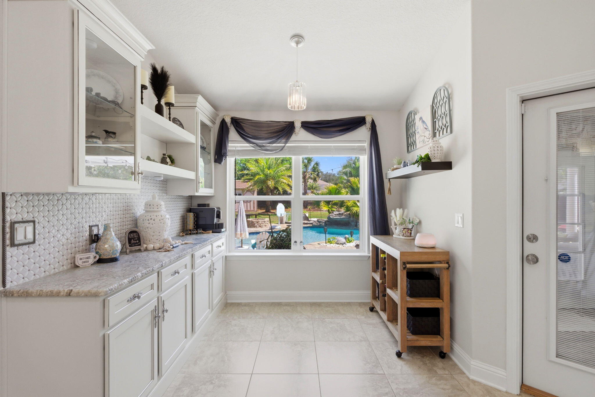 HOLLEY BY THE SEA - Residential