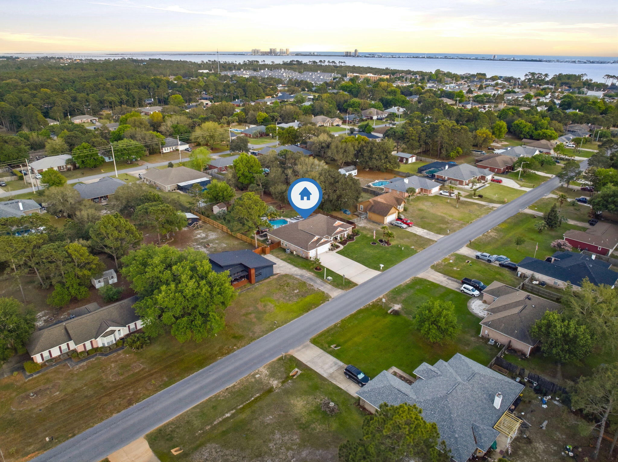 HOLLEY BY THE SEA - Residential