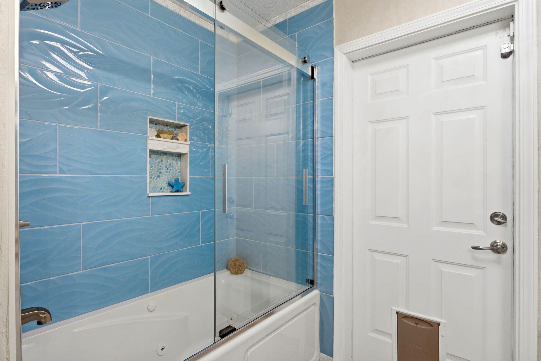 HOLLEY BY THE SEA - Residential