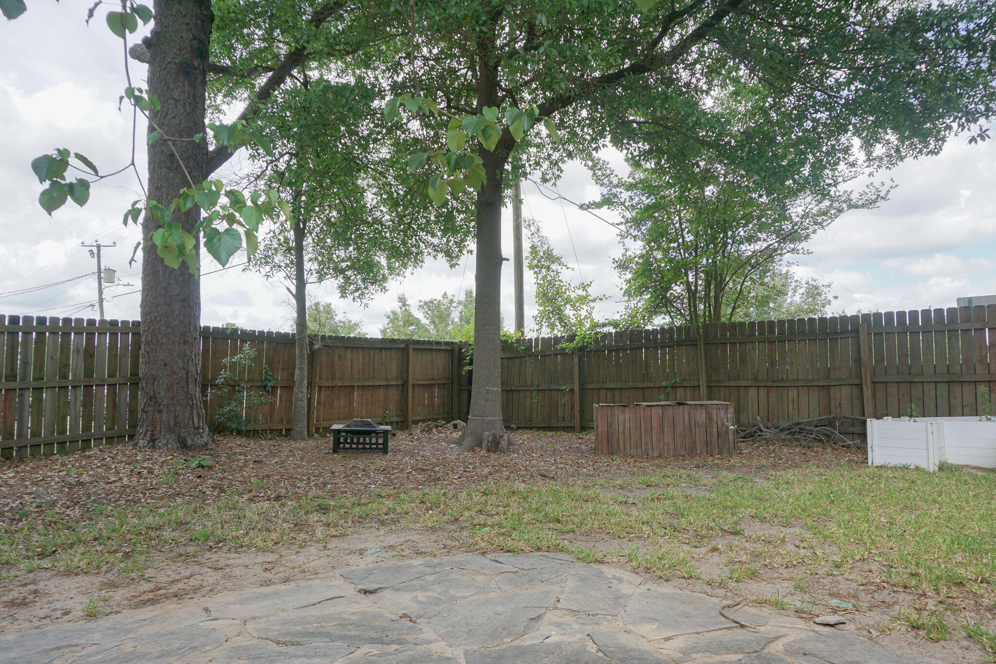 HERITAGE MANOR - Residential Lease