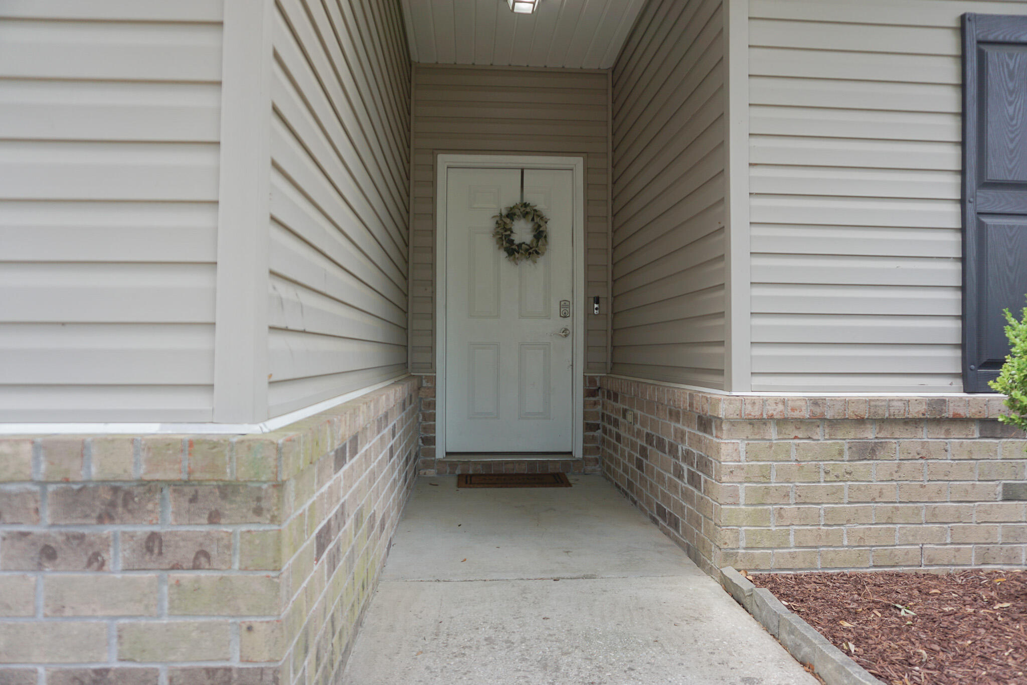 HERITAGE MANOR - Residential Lease