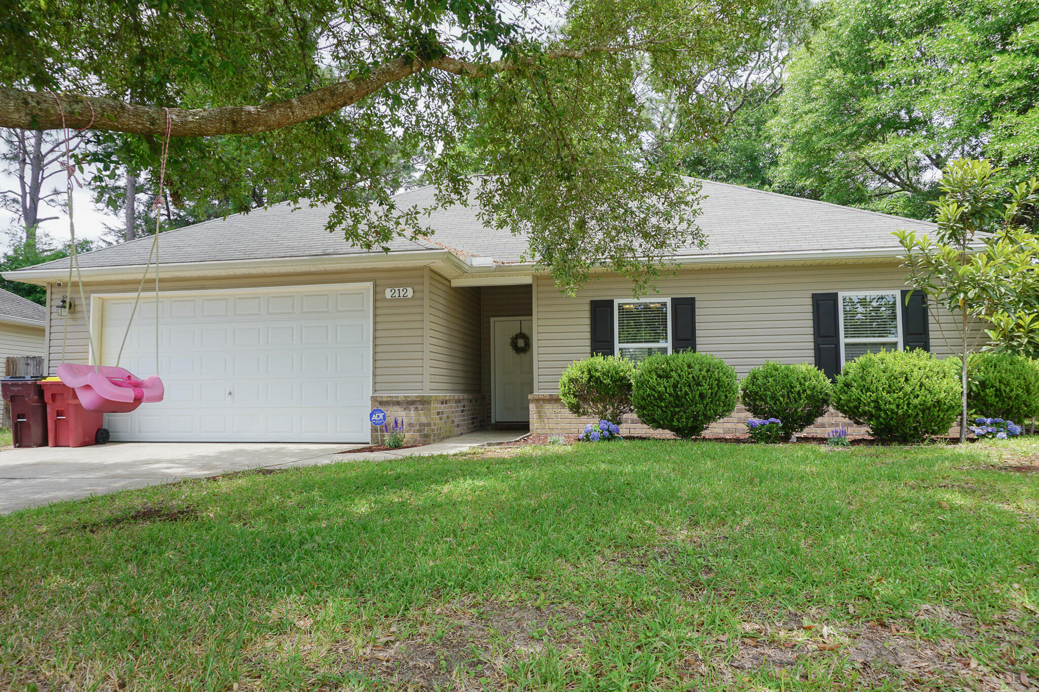 HERITAGE MANOR - Residential Lease