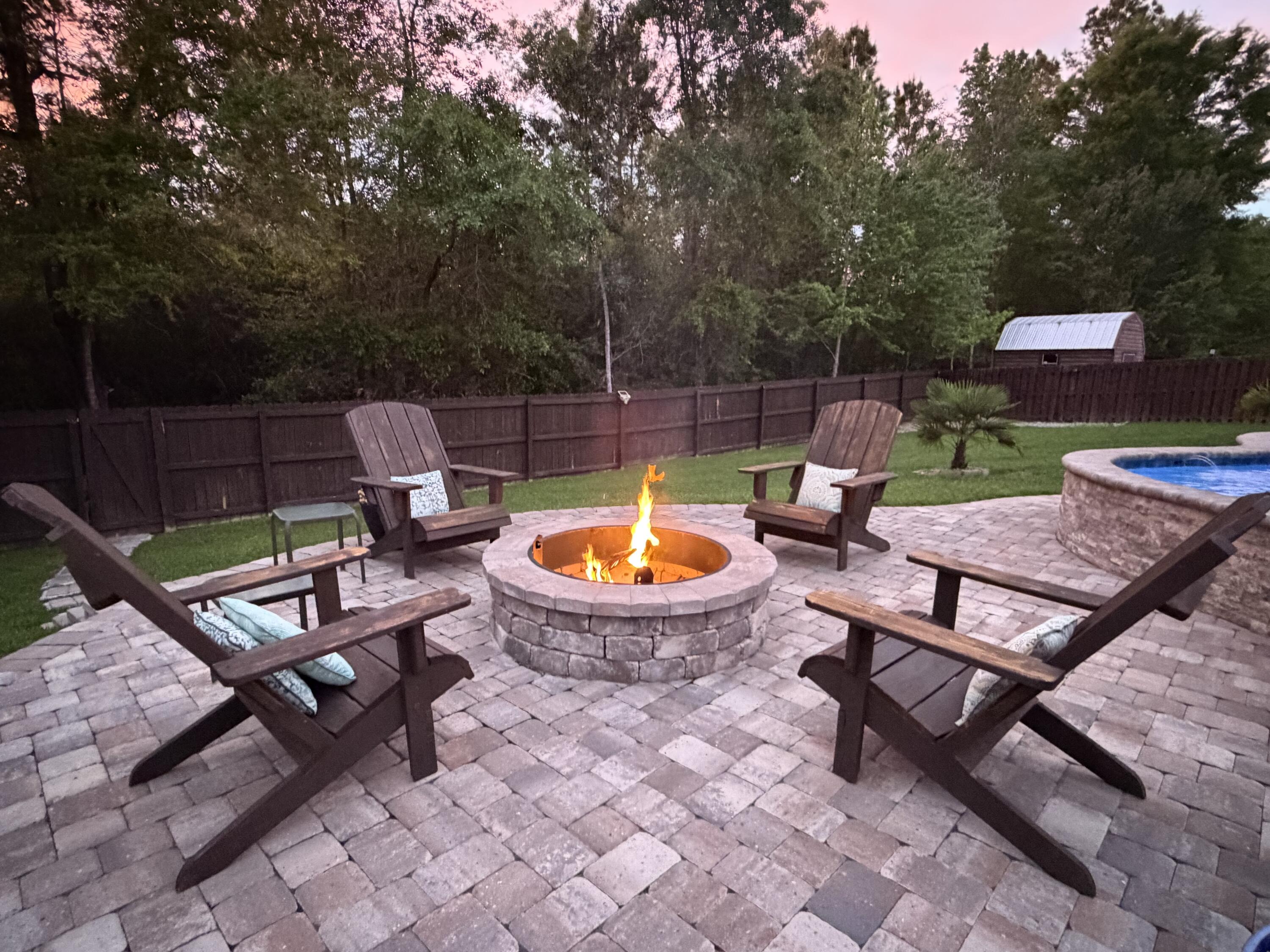 FOX VALLEY - Residential