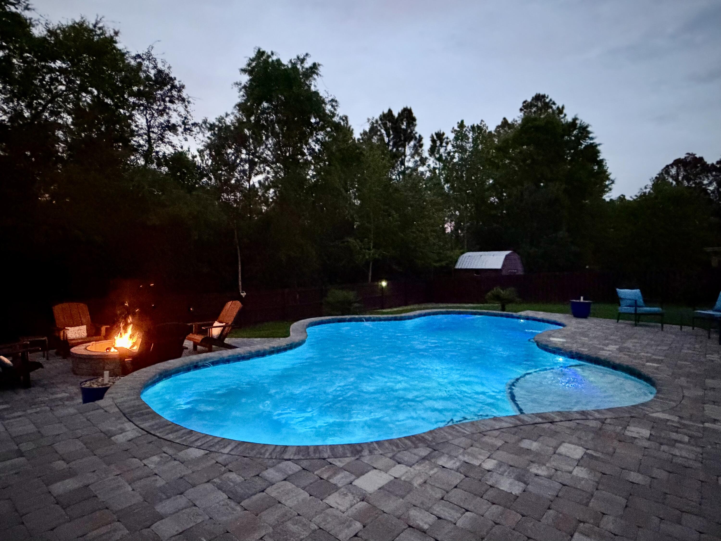 FOX VALLEY - Residential