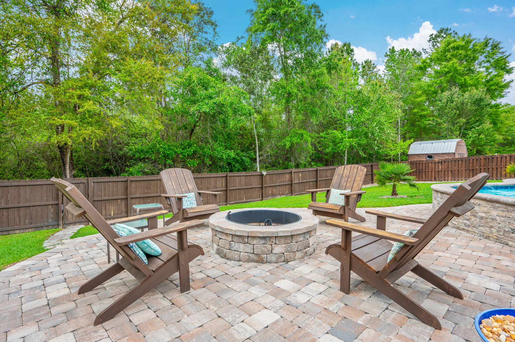 FOX VALLEY - Residential