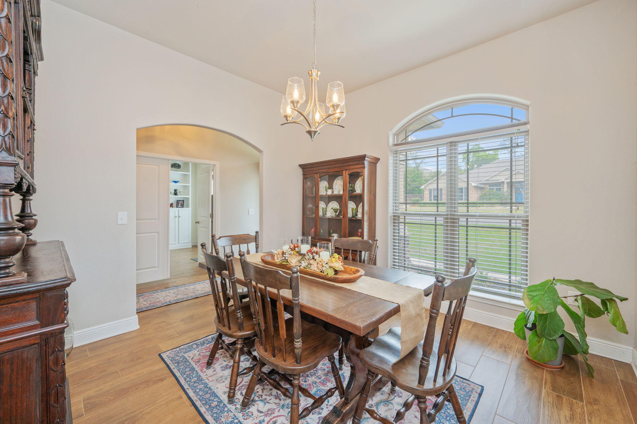 FOX VALLEY - Residential