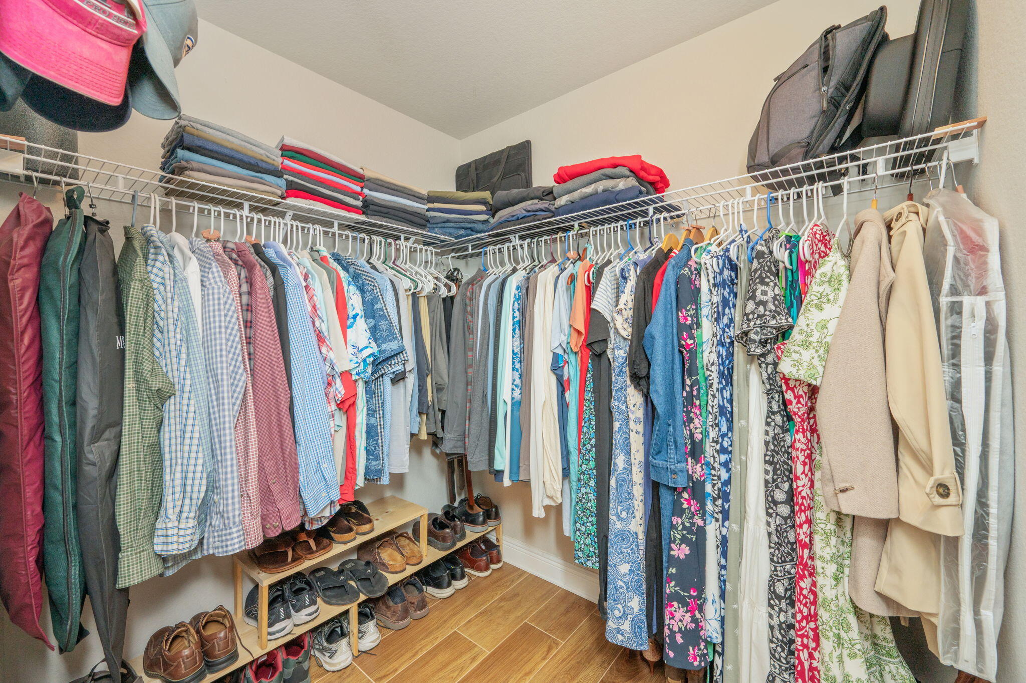 FOX VALLEY - Residential