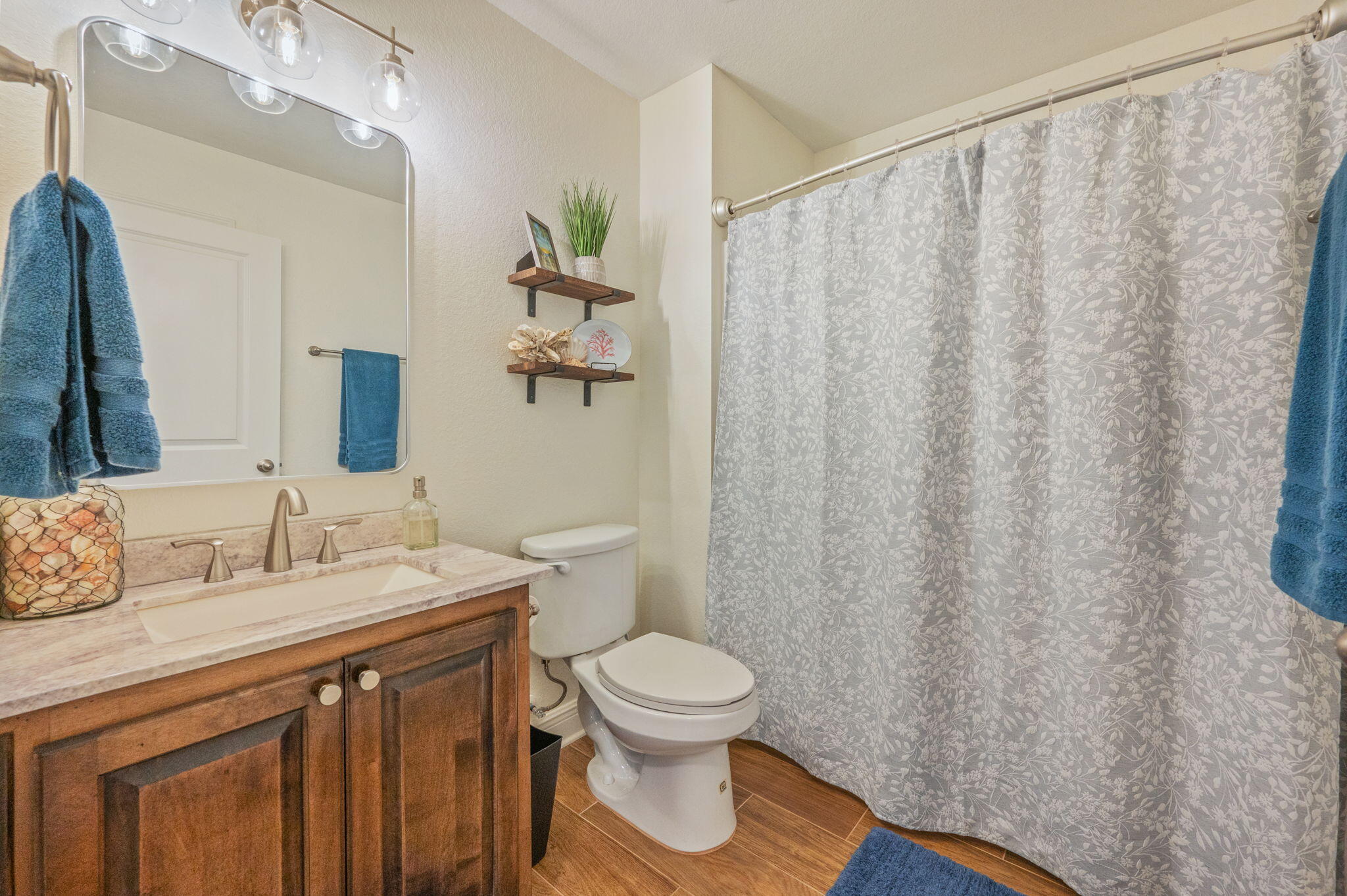 FOX VALLEY - Residential