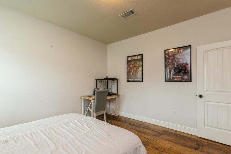 2505 - Auburn & Garden City - Residential