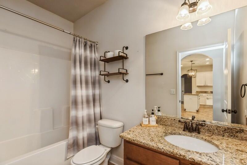 2505 - Auburn & Garden City - Residential