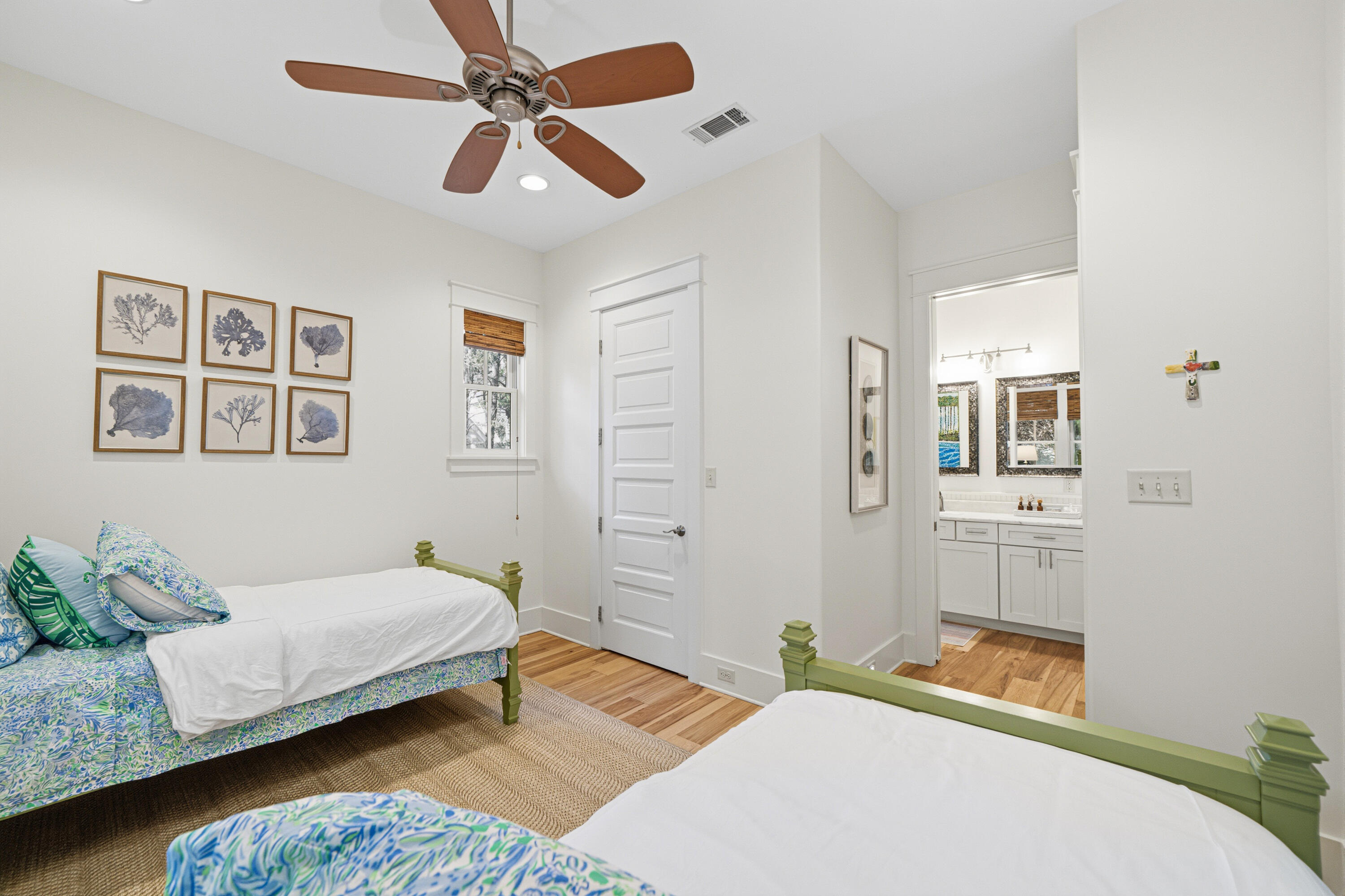 THE HAMMOCKS OF SEAGROVE - Residential