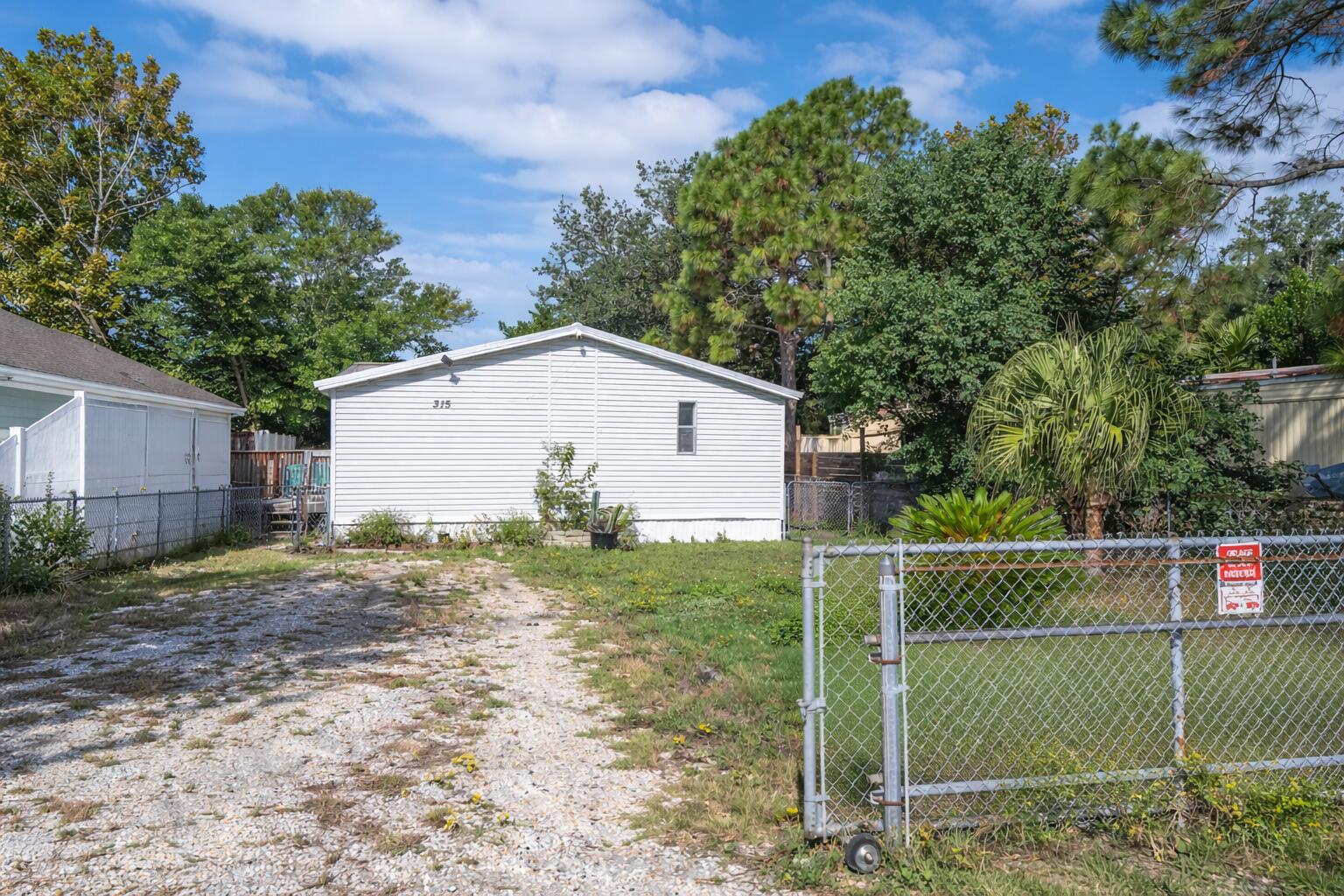 LAGUNA BEACH ESTATES 7TH ADDN - Residential