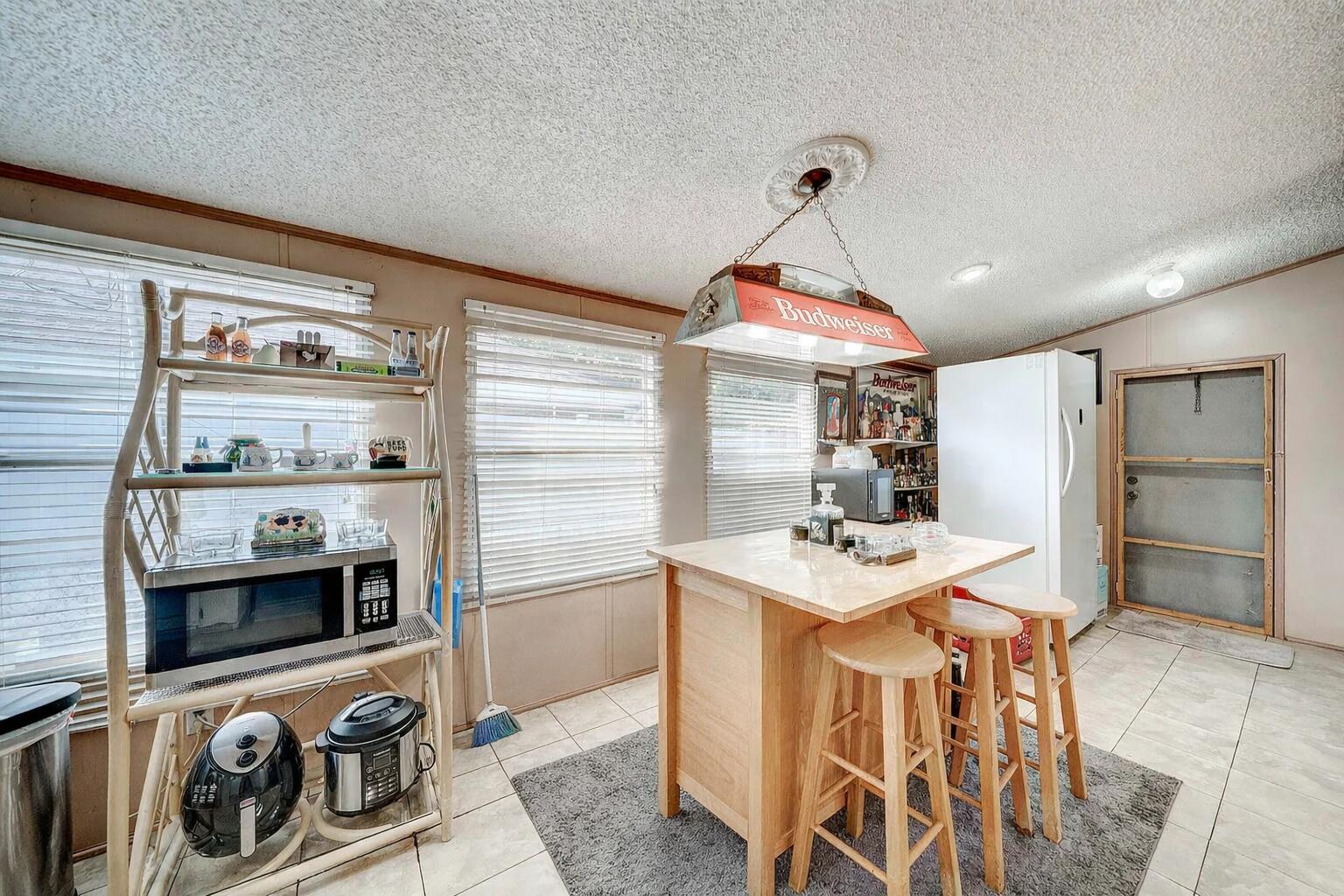 LAGUNA BEACH ESTATES 7TH ADDN - Residential