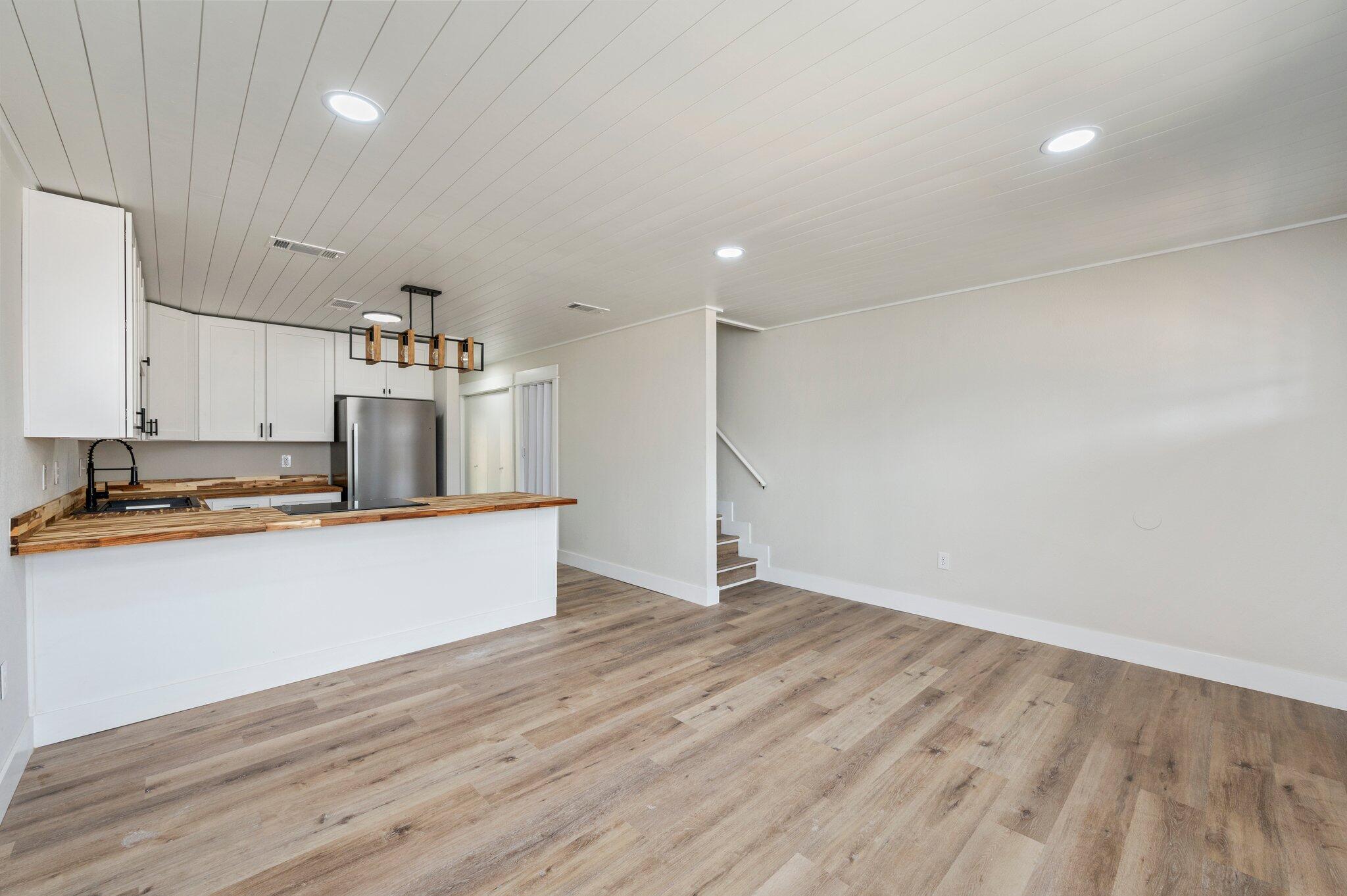 215 Ann Circle UNIT 3