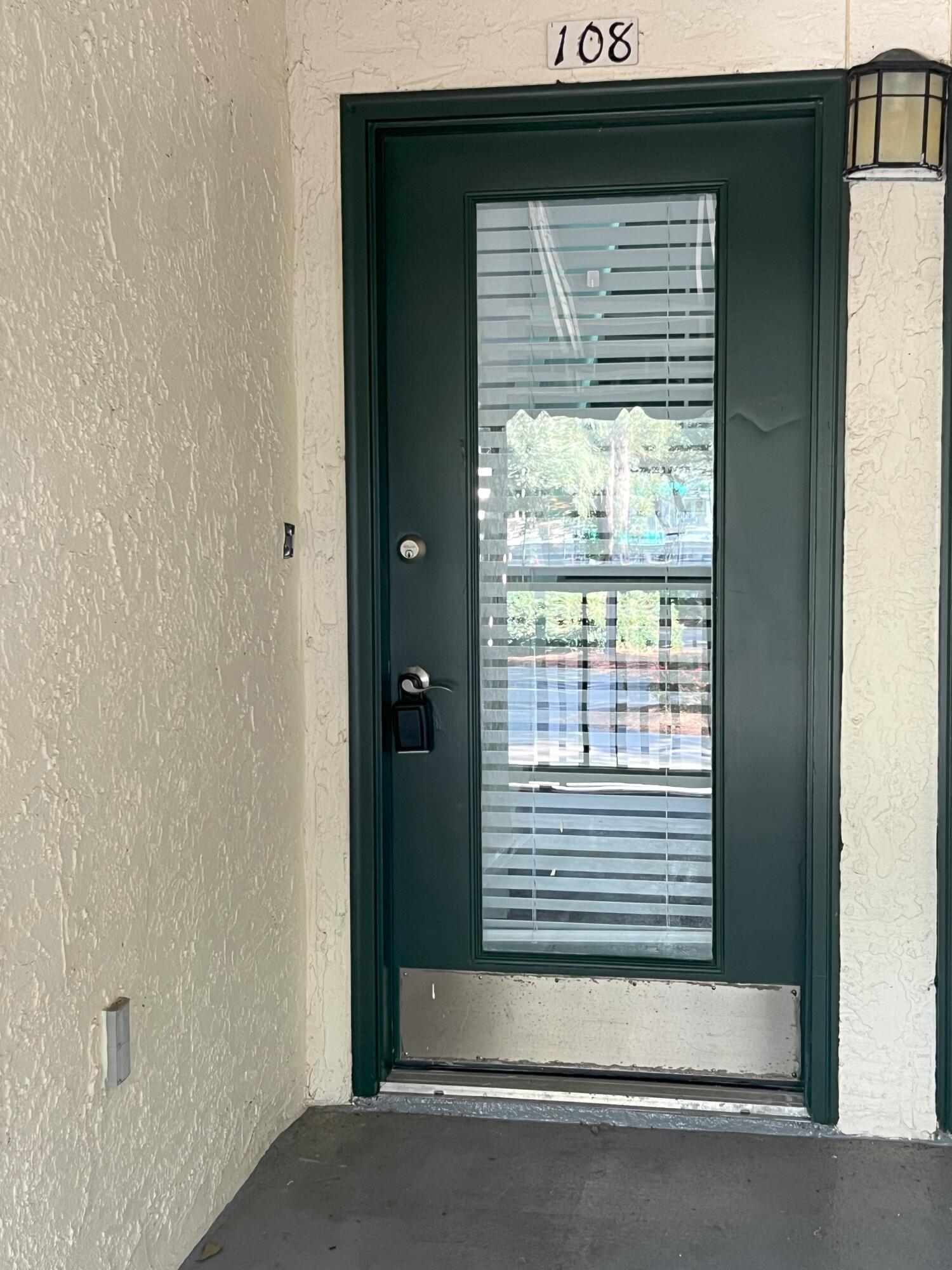 LAKESIDE VILLAGE - Residential Lease