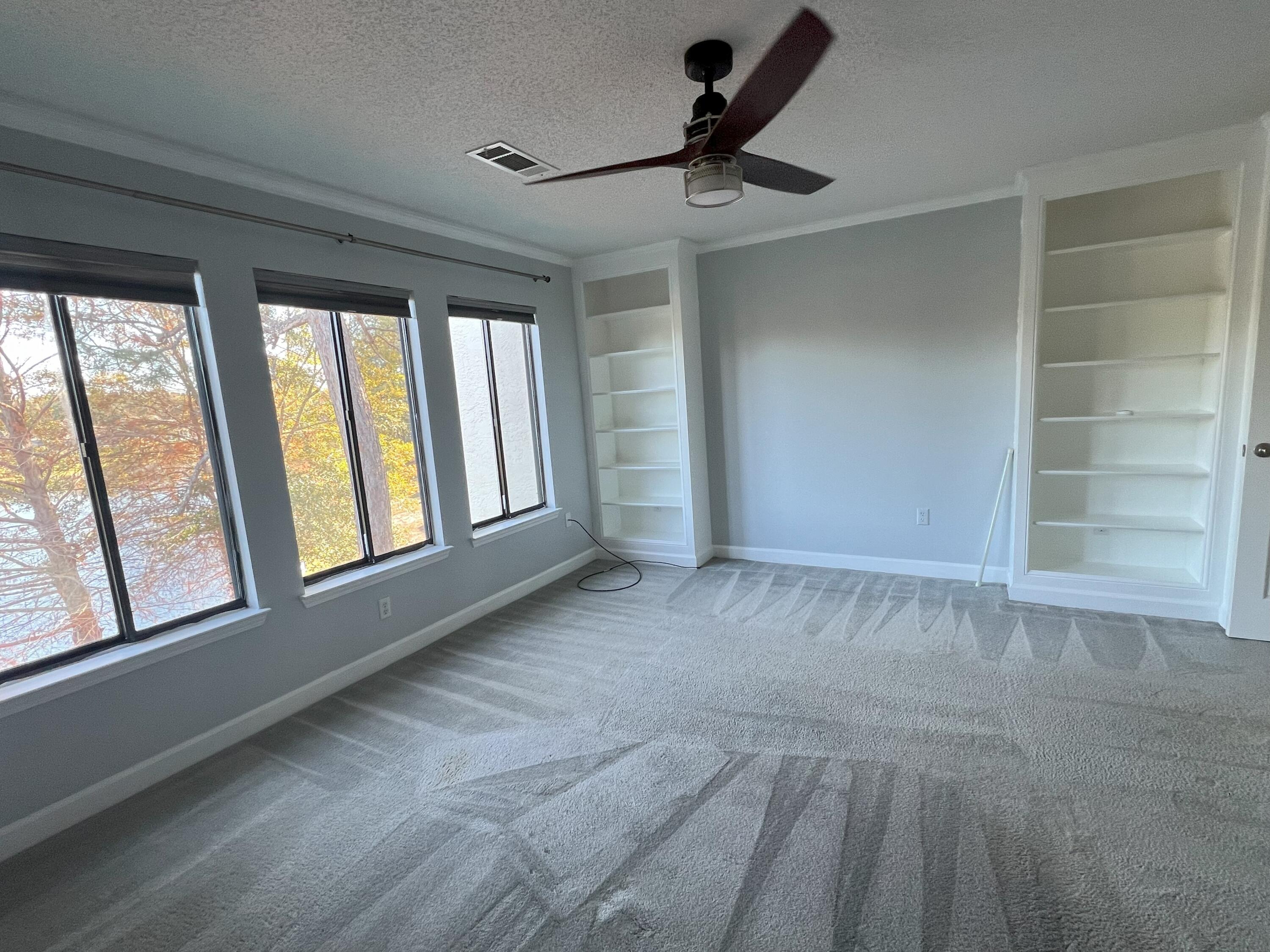 LAKESIDE VILLAGE - Residential Lease