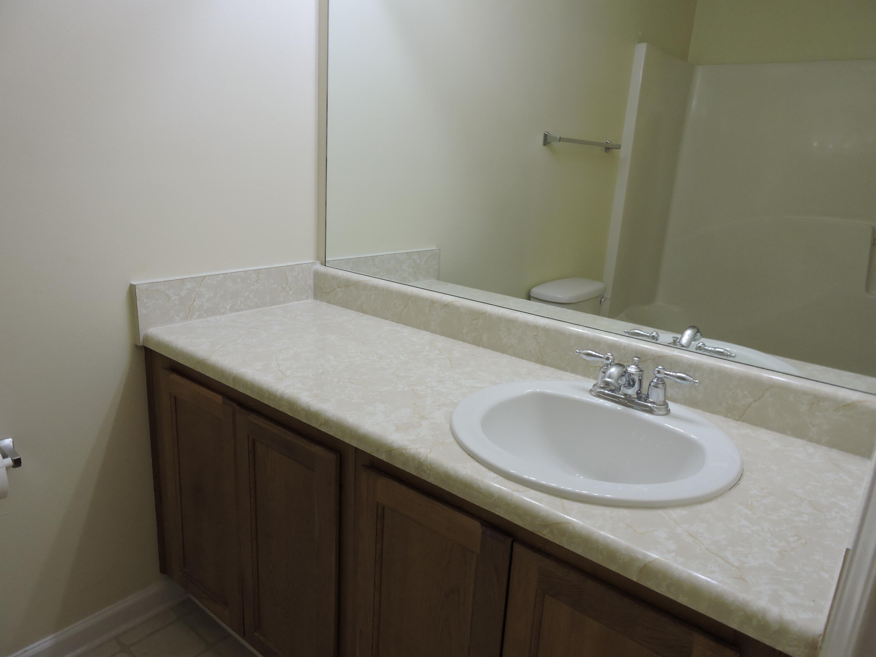 ROLLING PINES - Residential Lease