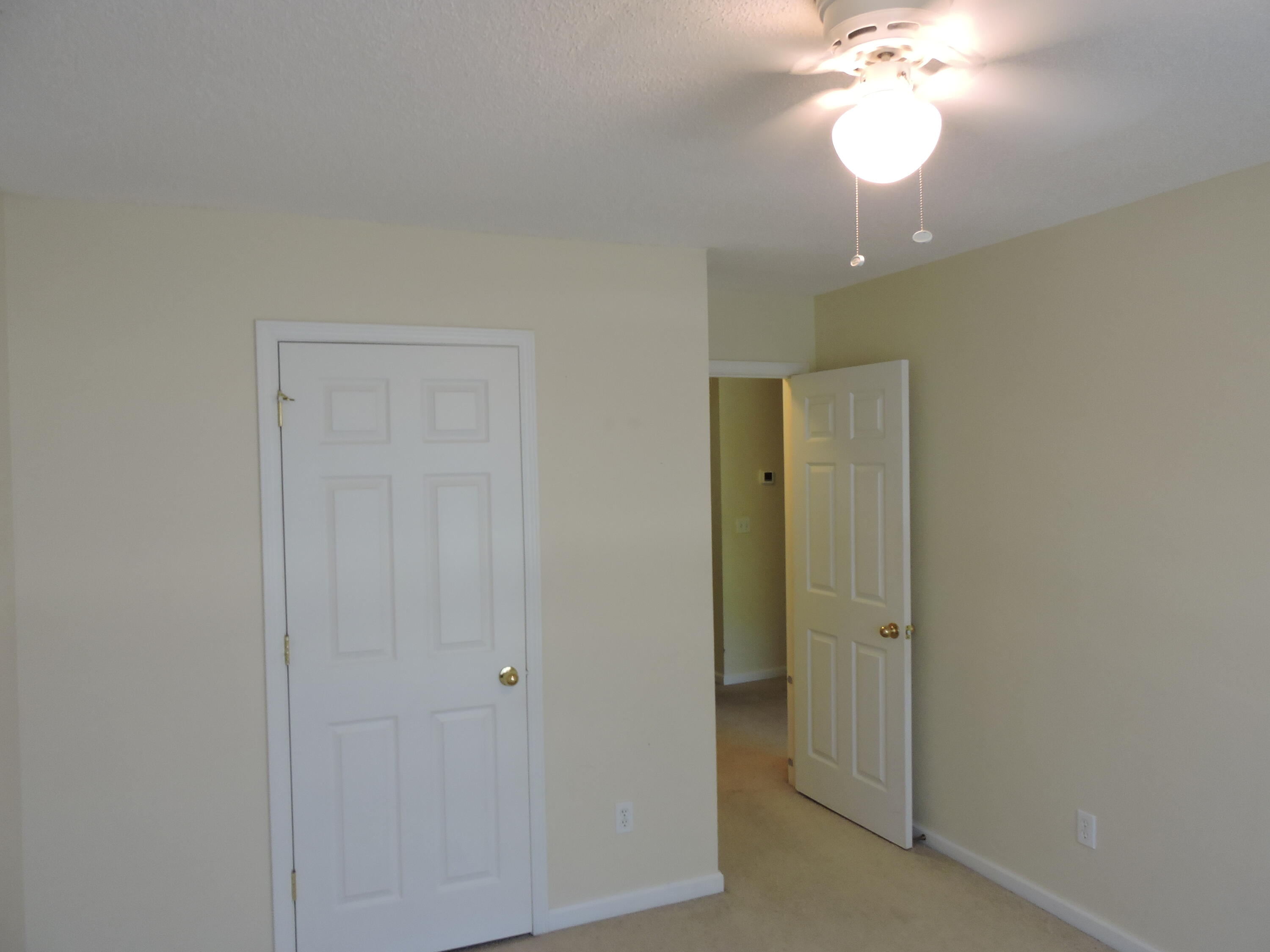 ROLLING PINES - Residential Lease