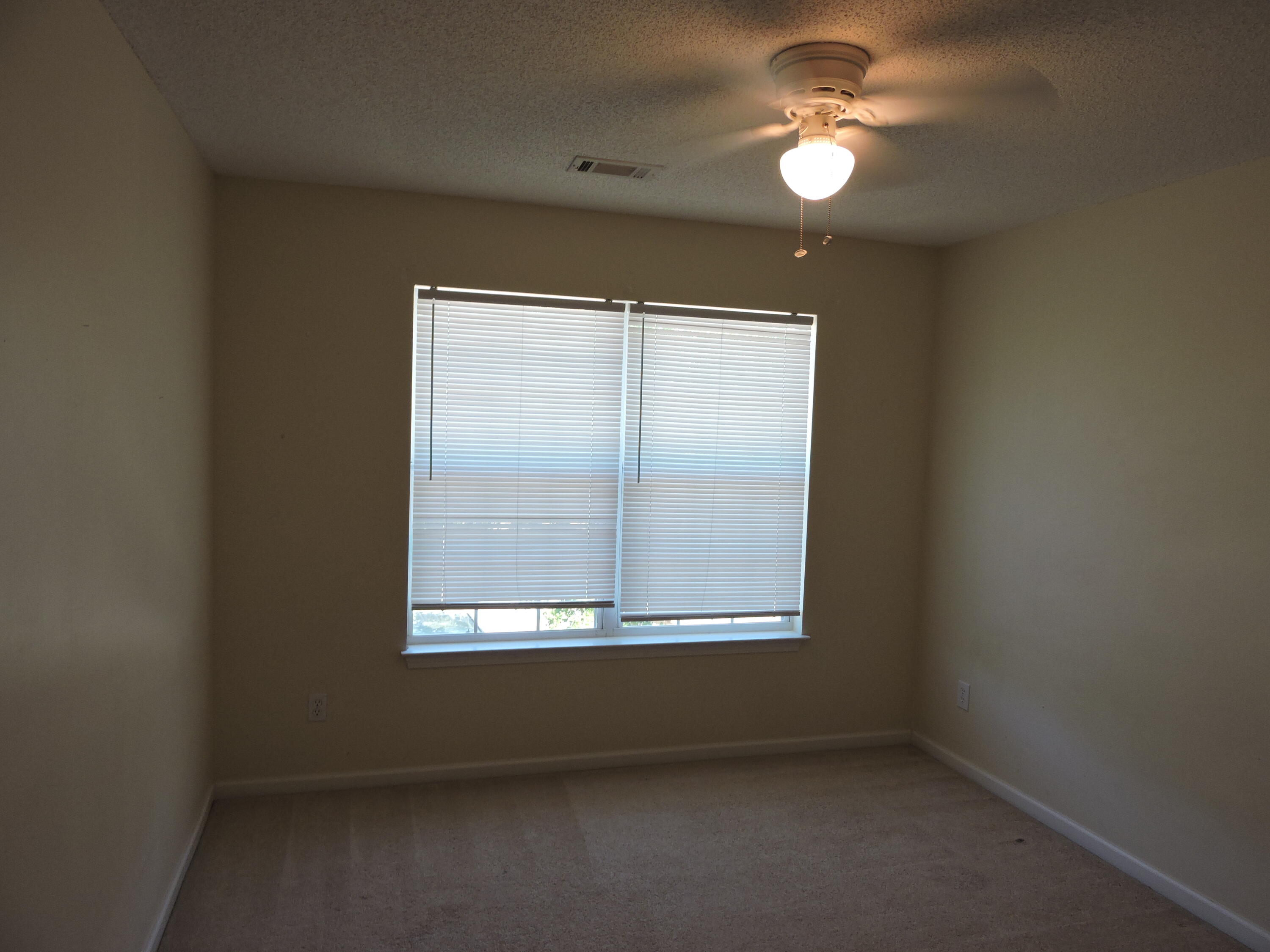 ROLLING PINES - Residential Lease