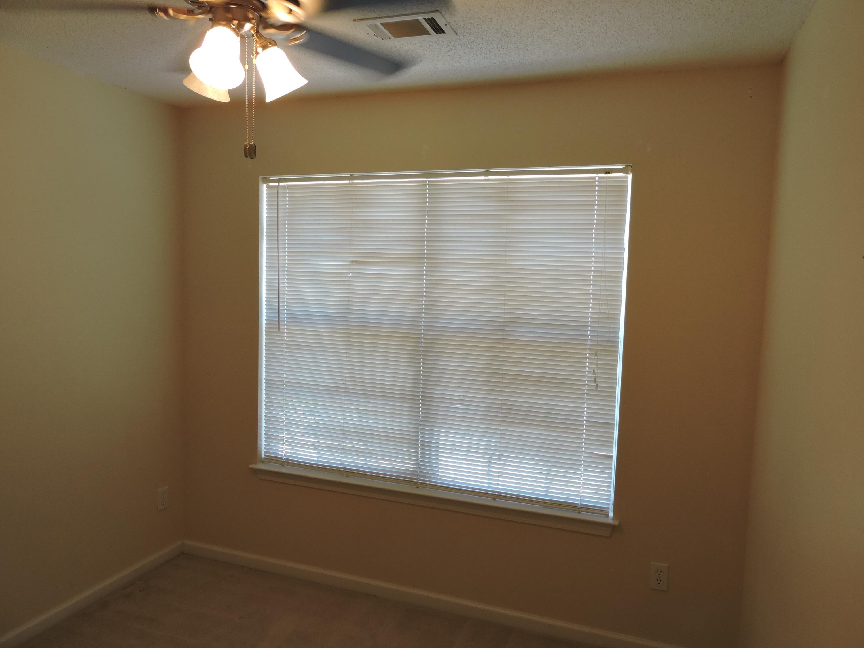 ROLLING PINES - Residential Lease