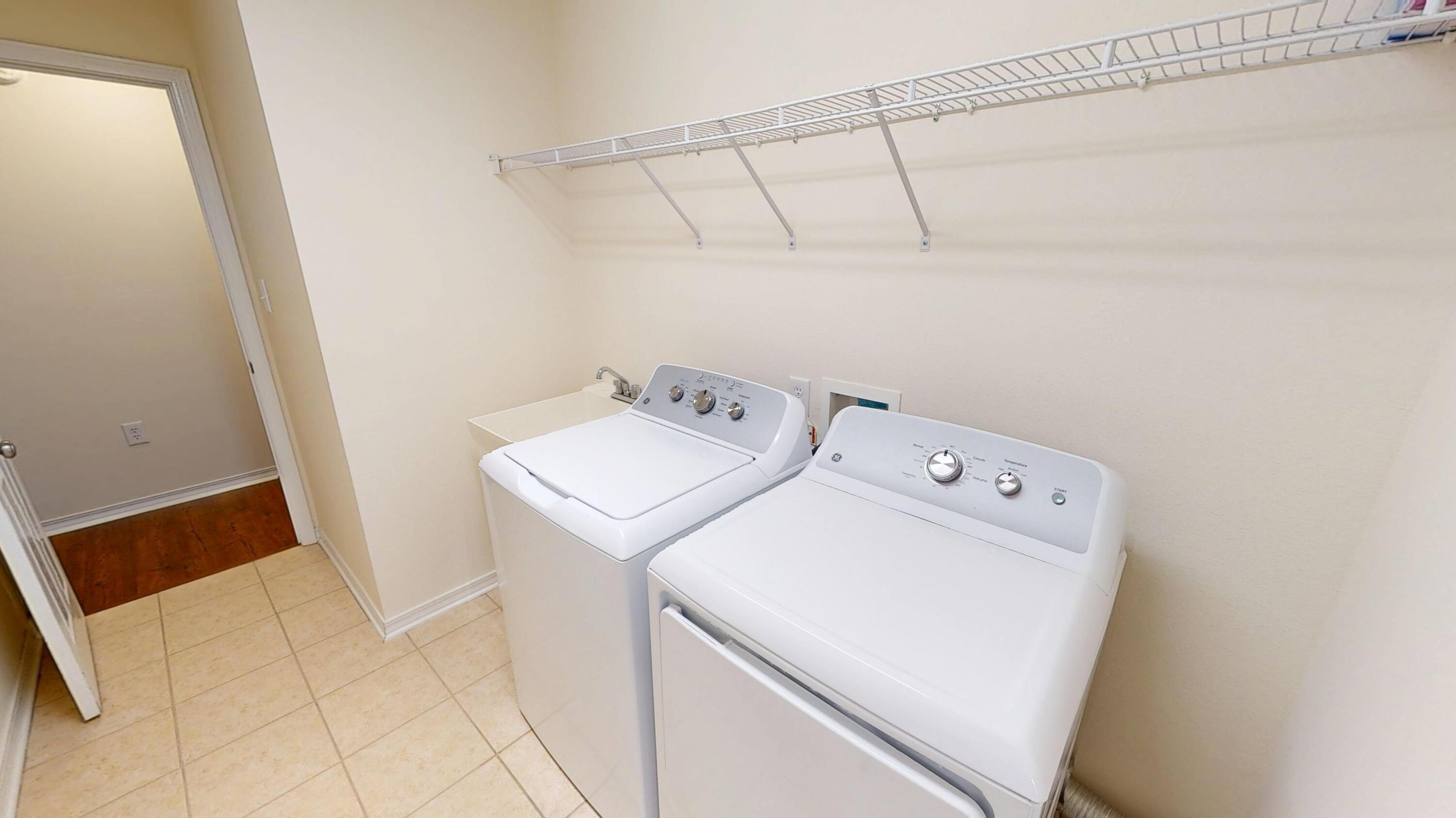 ASHBERRY WOODS - Residential