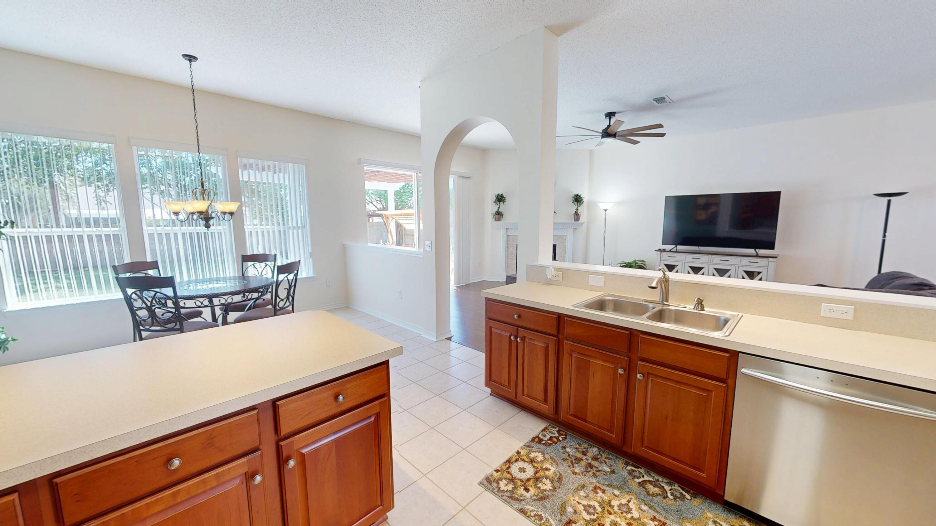 ASHBERRY WOODS - Residential