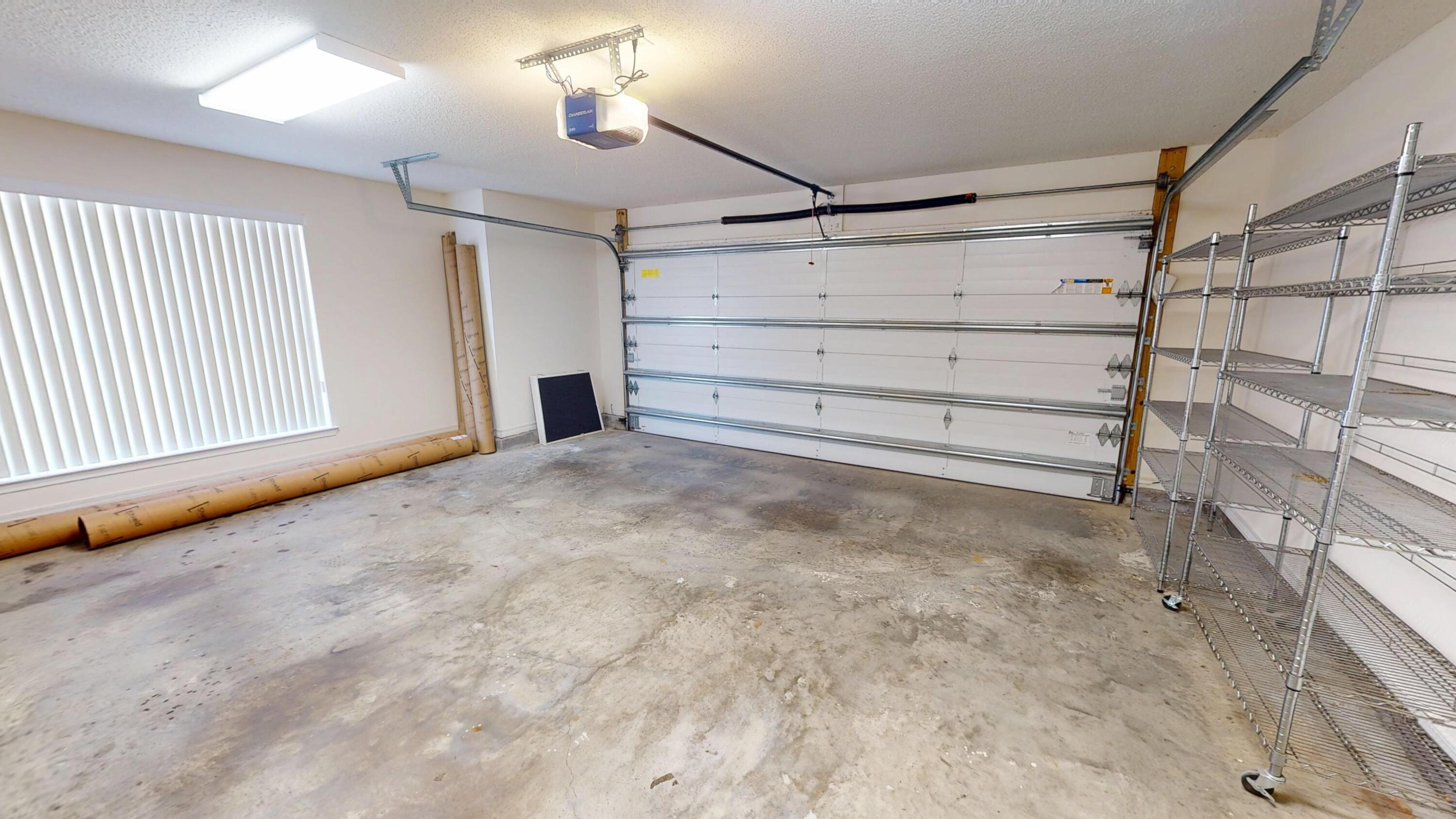 ASHBERRY WOODS - Residential