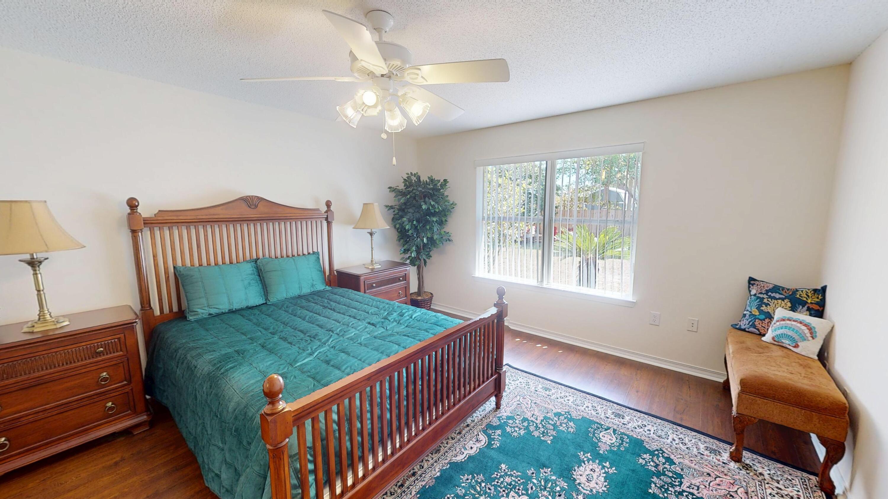 ASHBERRY WOODS - Residential