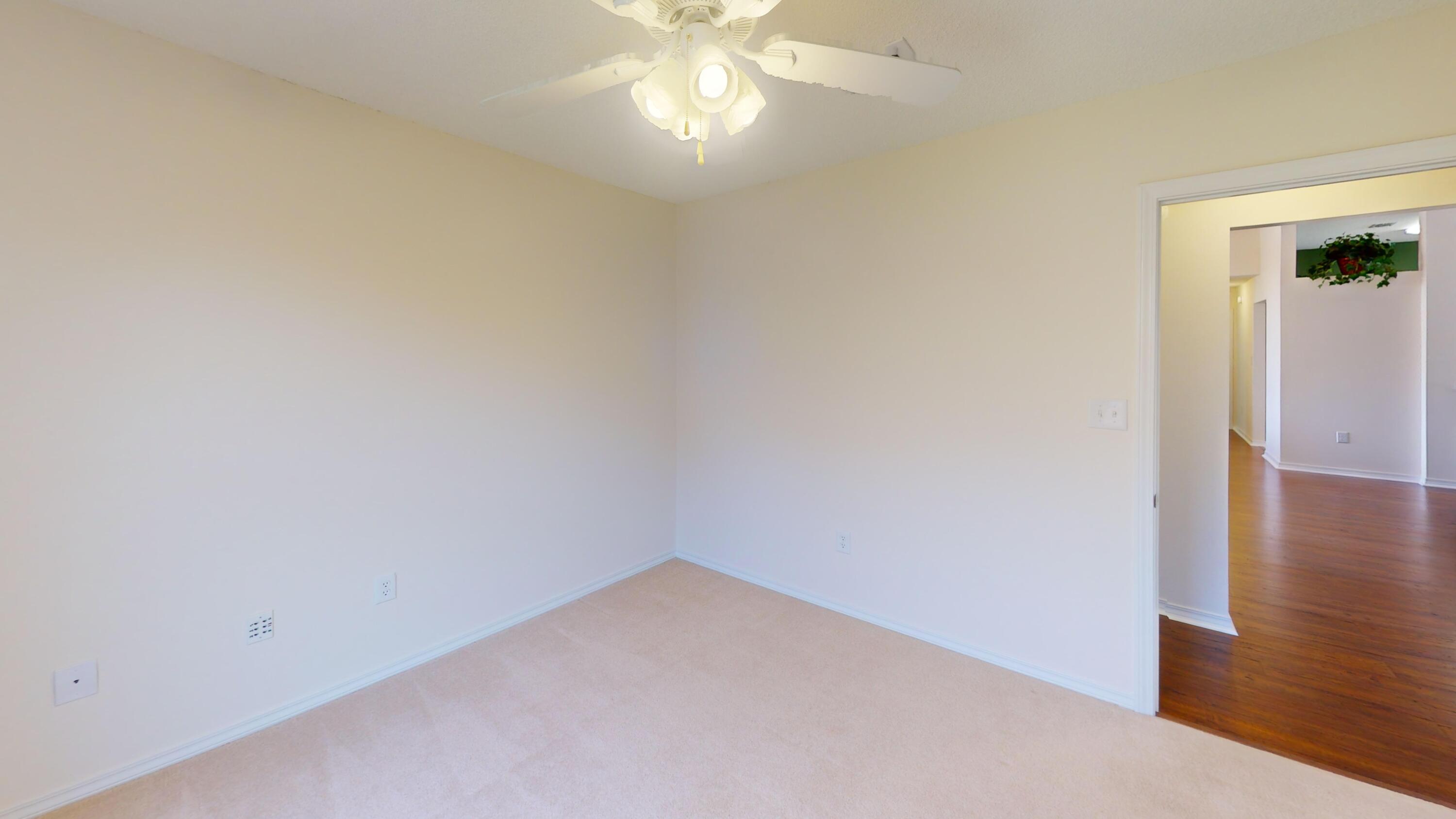 ASHBERRY WOODS - Residential