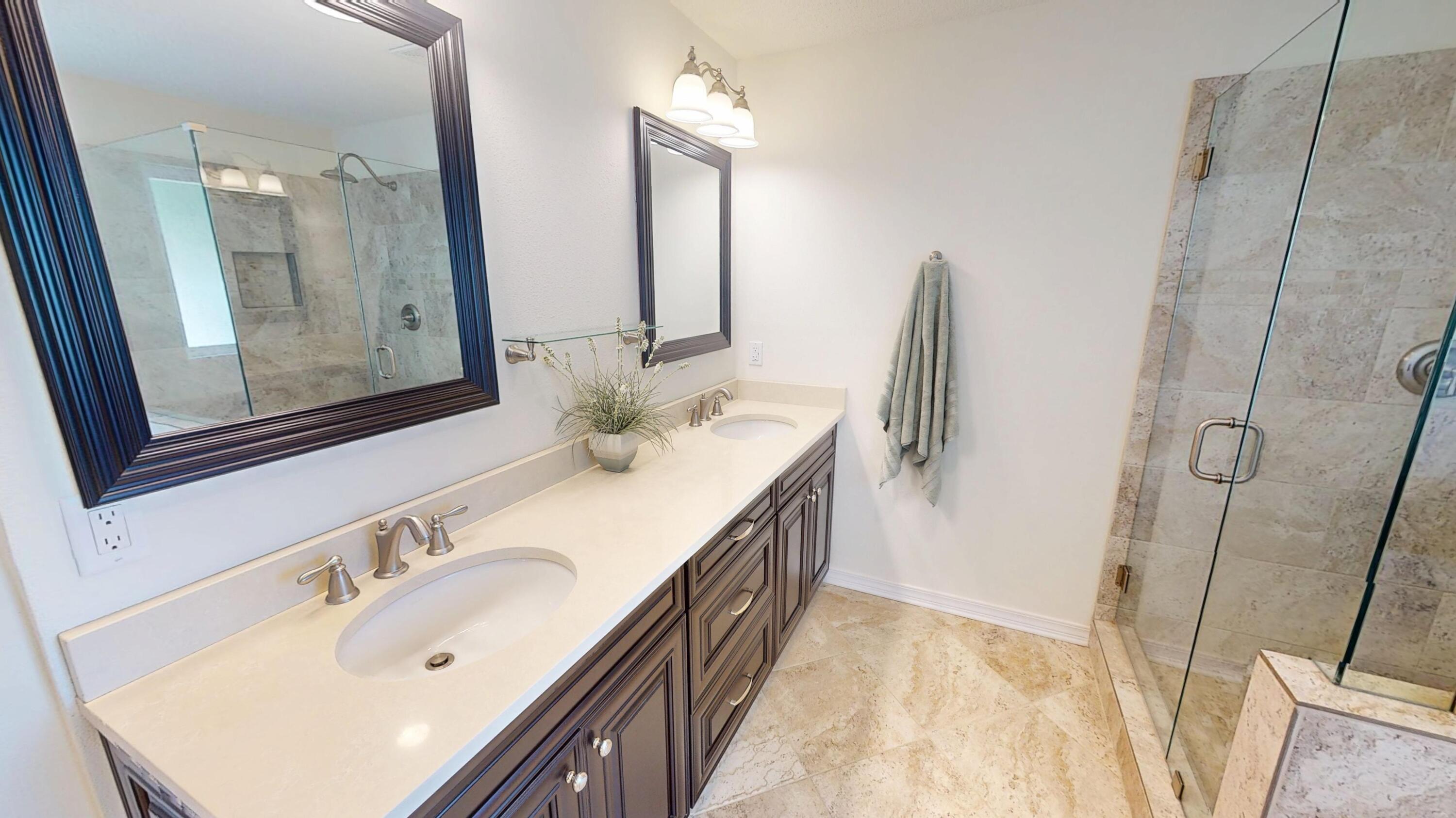 ASHBERRY WOODS - Residential