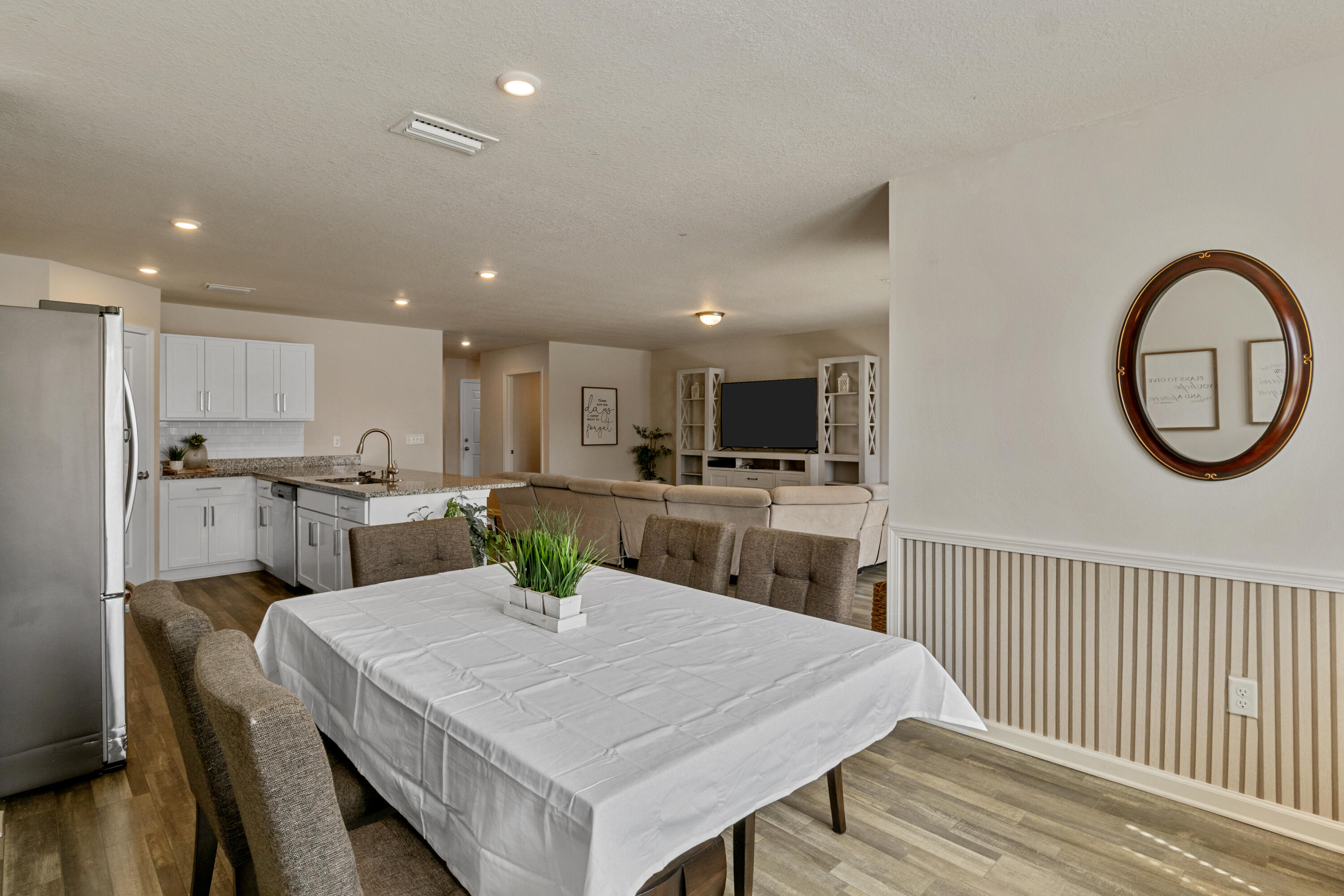 SAWMILL COURT - Residential