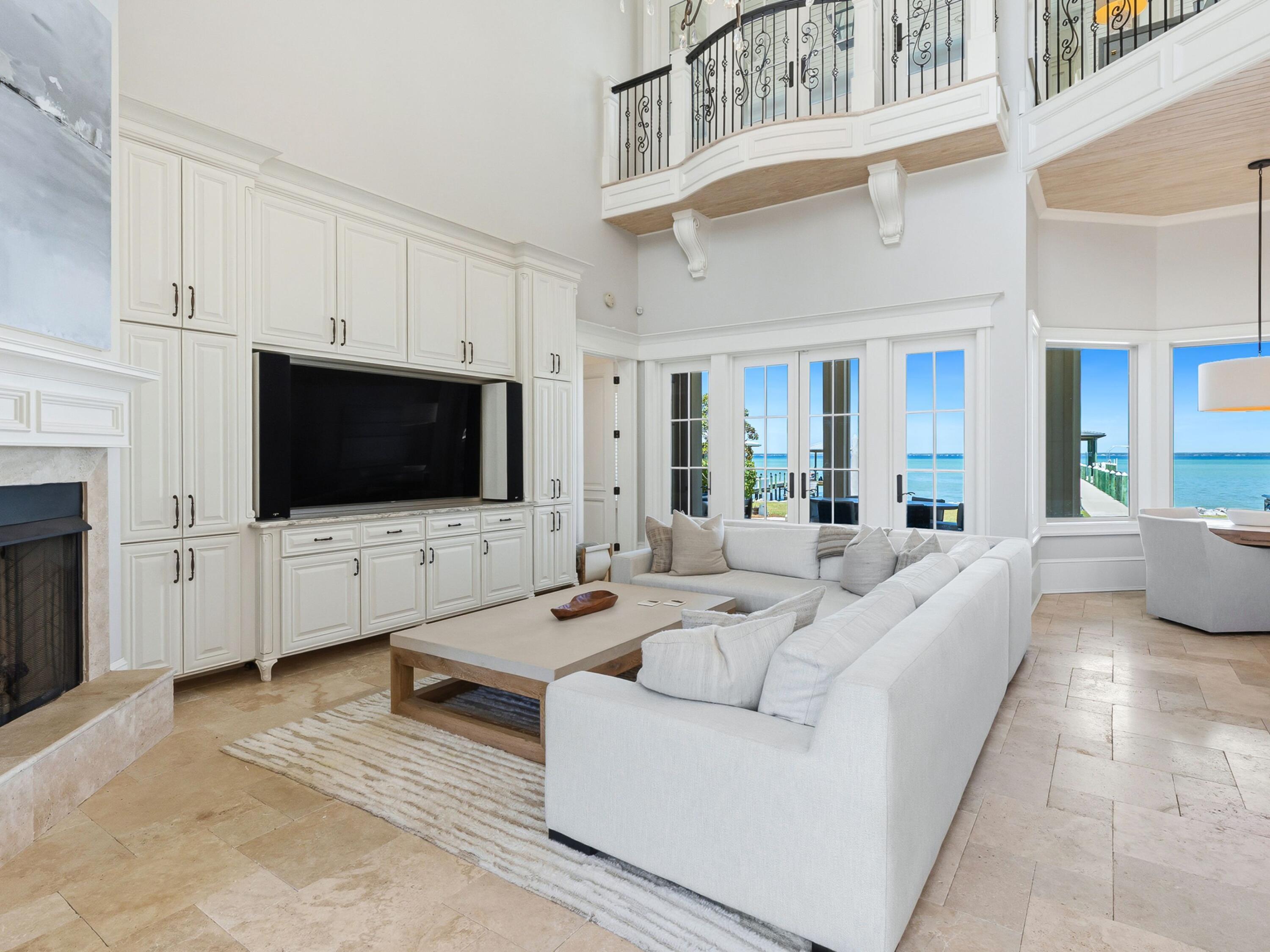 Cobbs Point - Residential