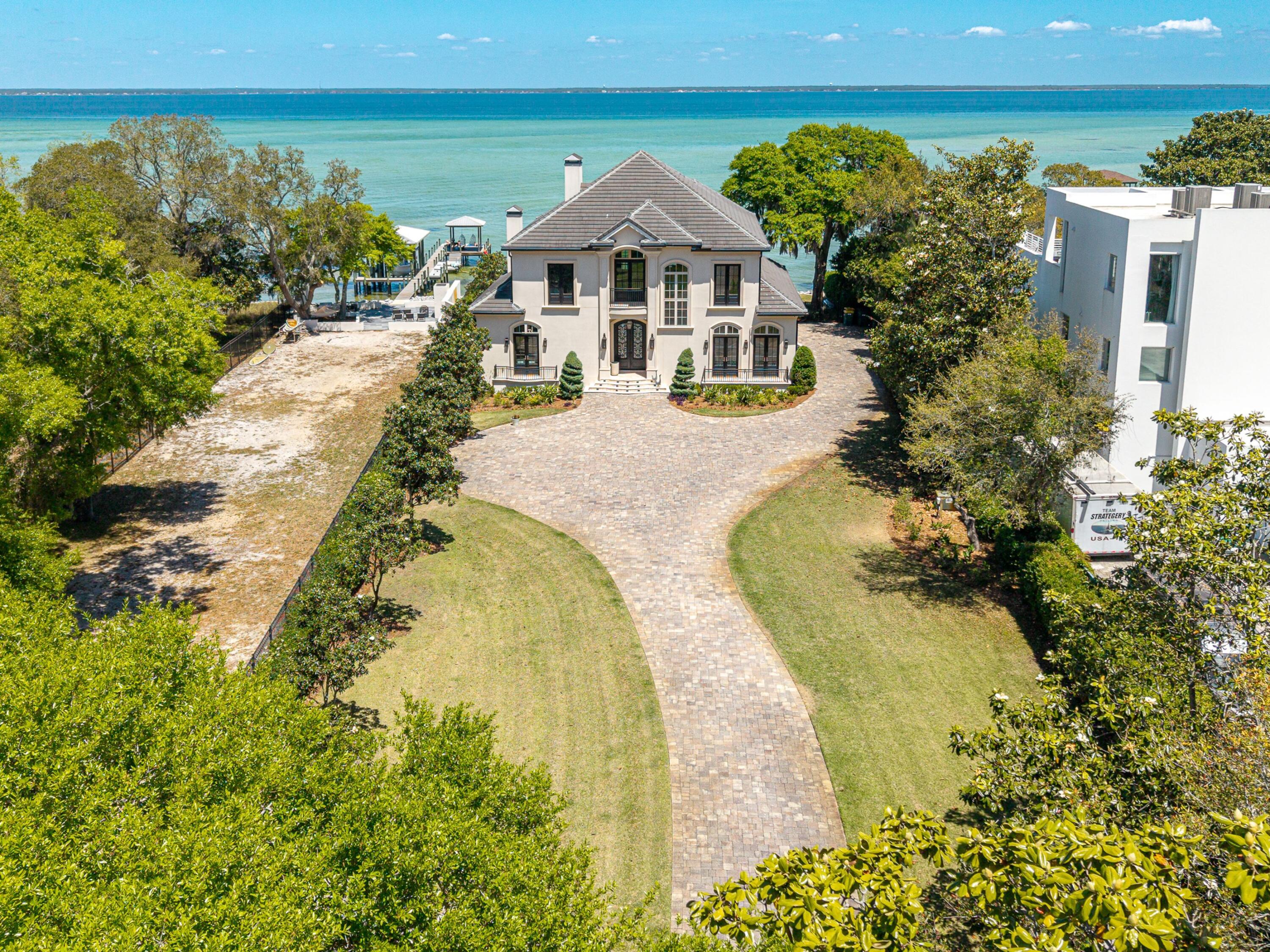 Cobbs Point - Residential