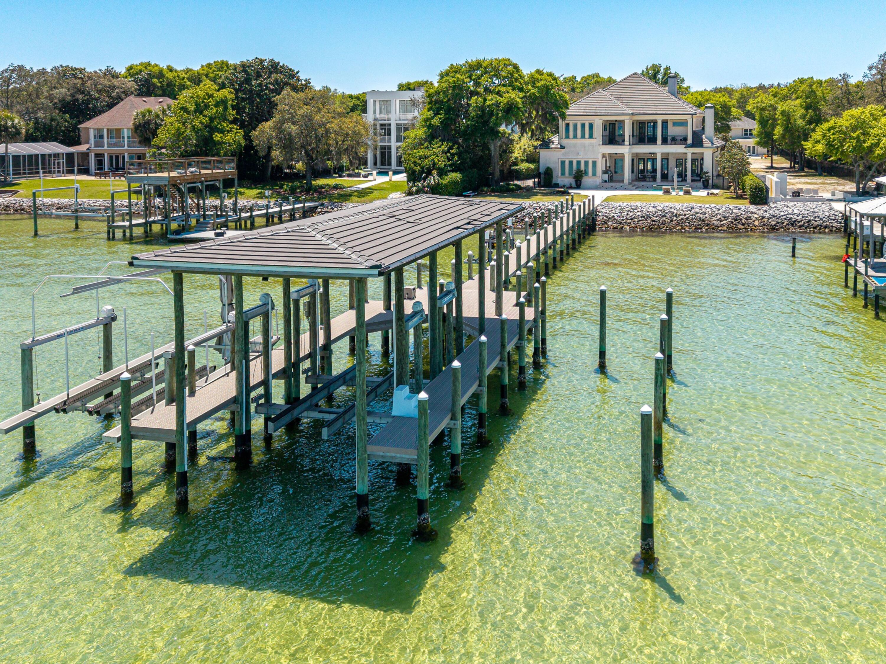 Cobbs Point - Residential